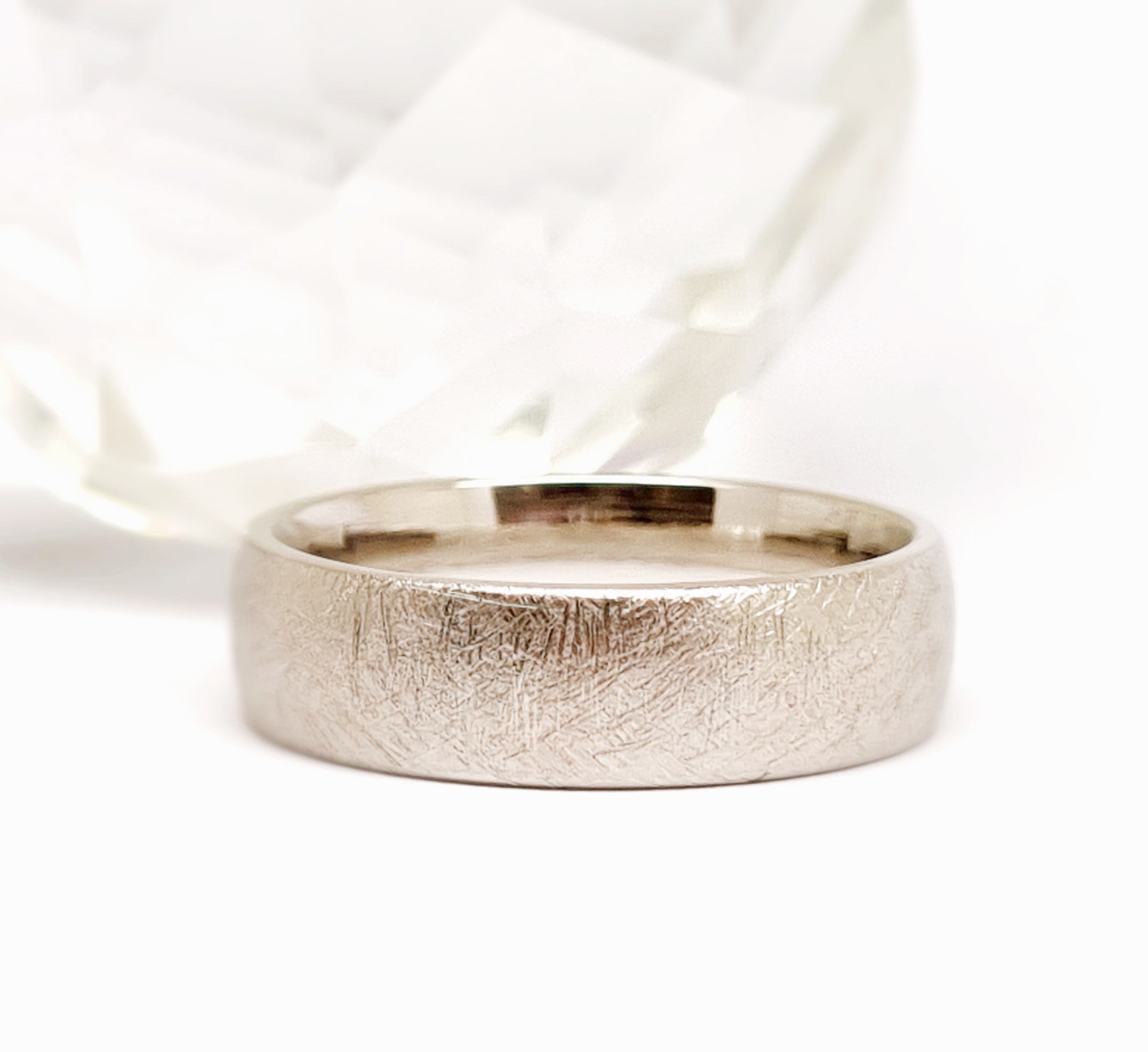 11600025 Platinum 6mm Cushion Court Textured Wedding Band