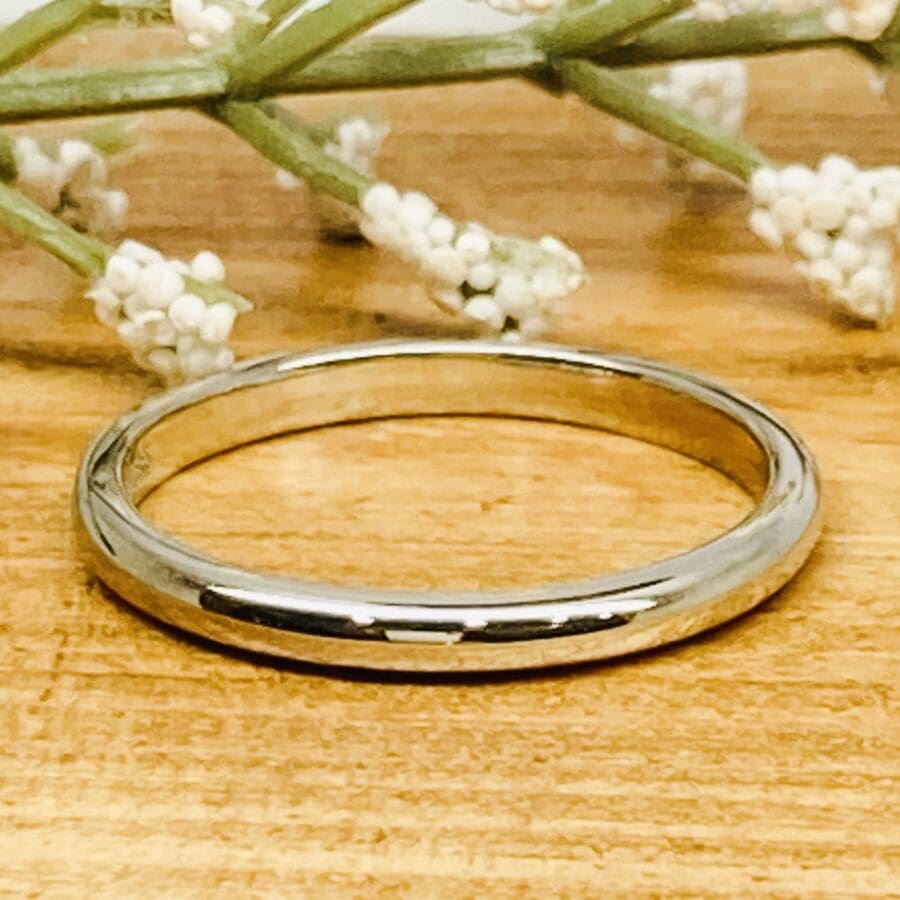 11600026 Platinum 2mm D Shaped Wedding Band