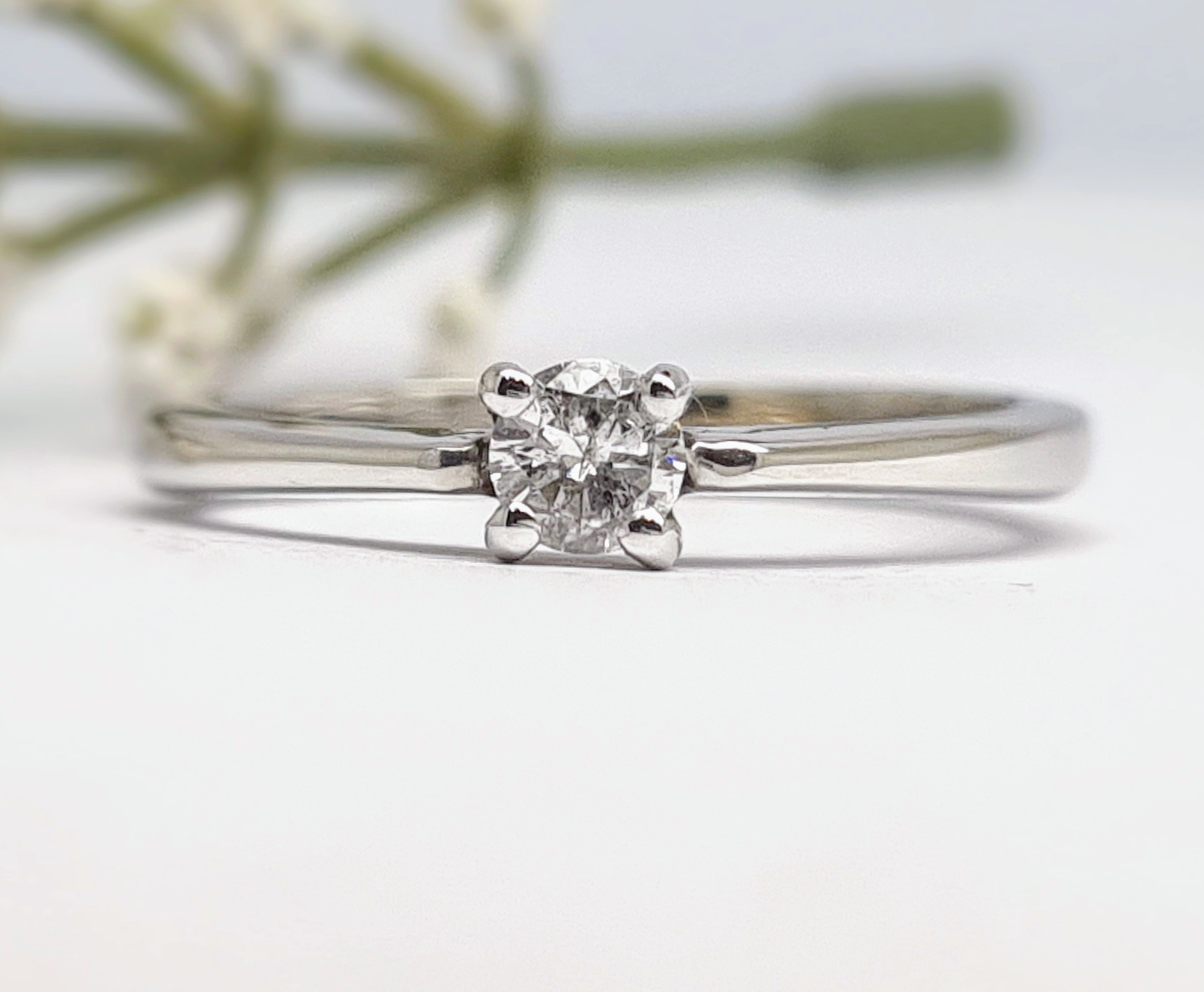 12200041 9ct White Gold Diamond Solitaire Engagement Ring