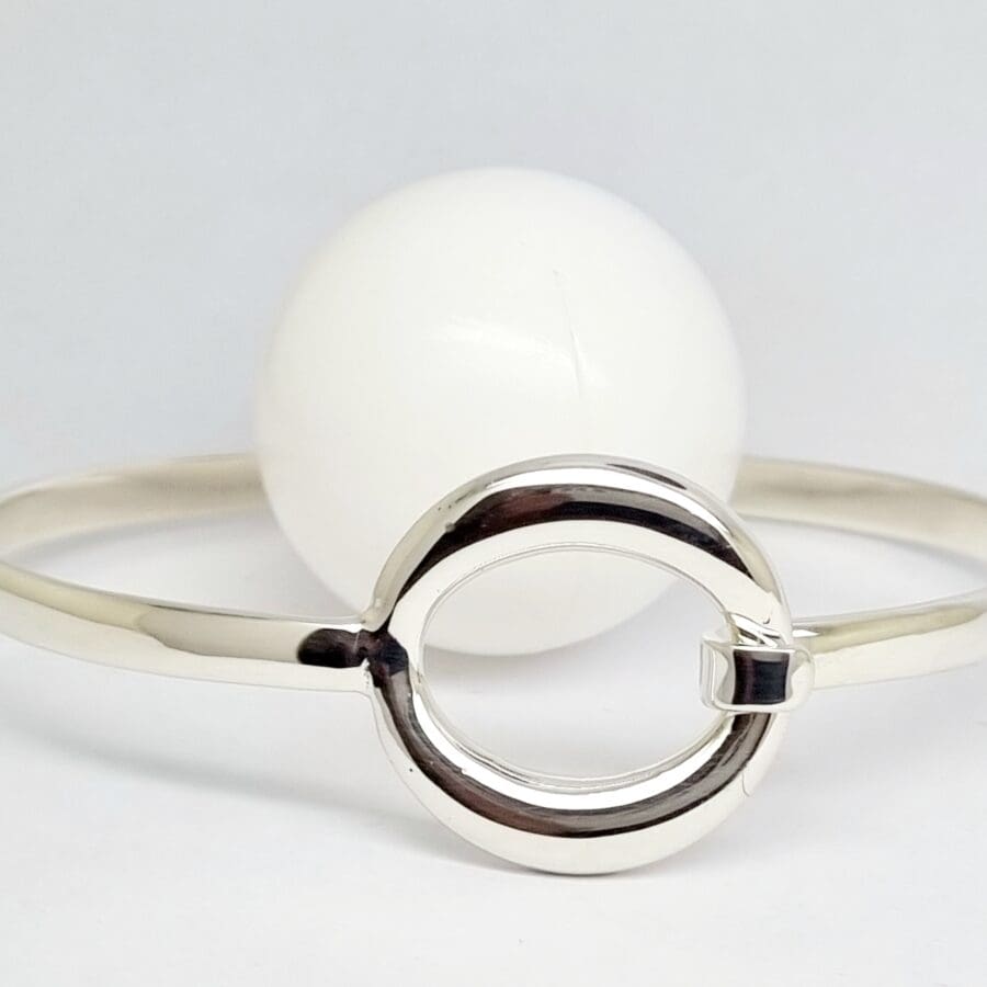 40100170 925 Sterling Silver 'O' Bangle
