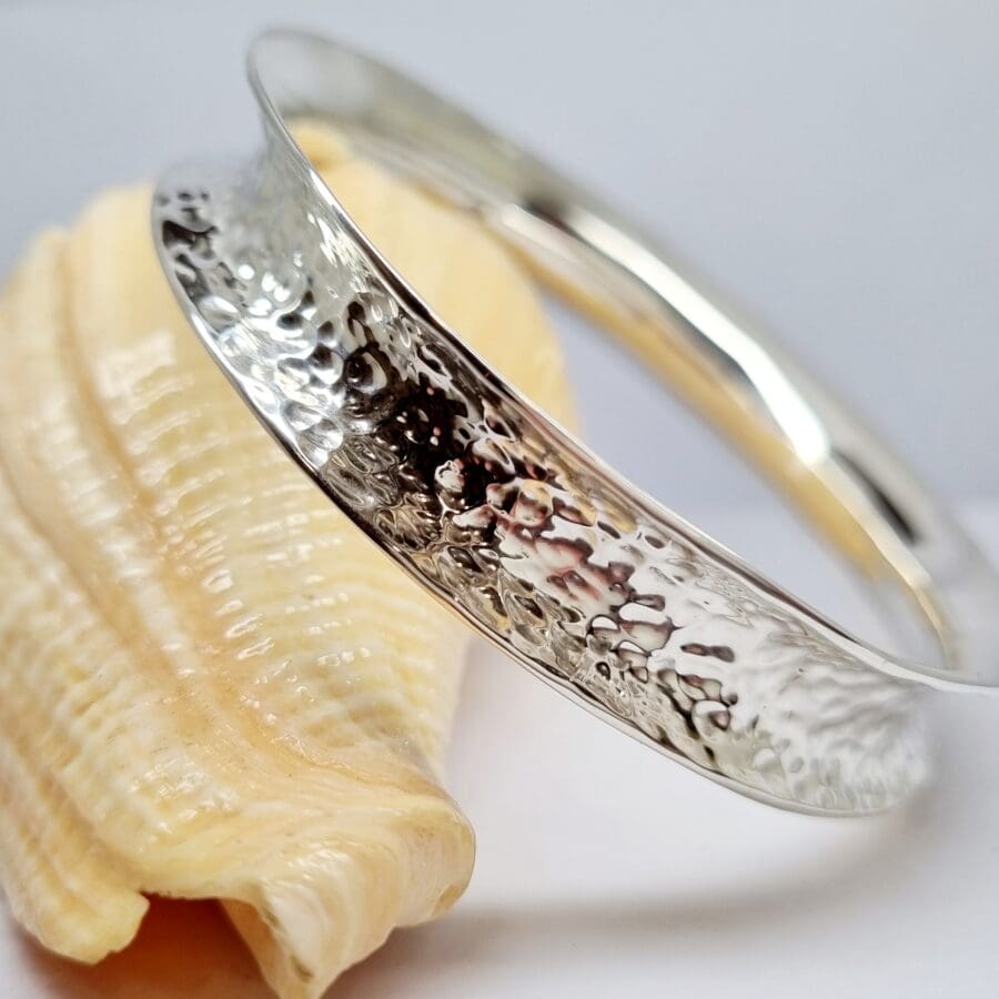 40100175 925 Sterling Silver Beaten Curved Bangle