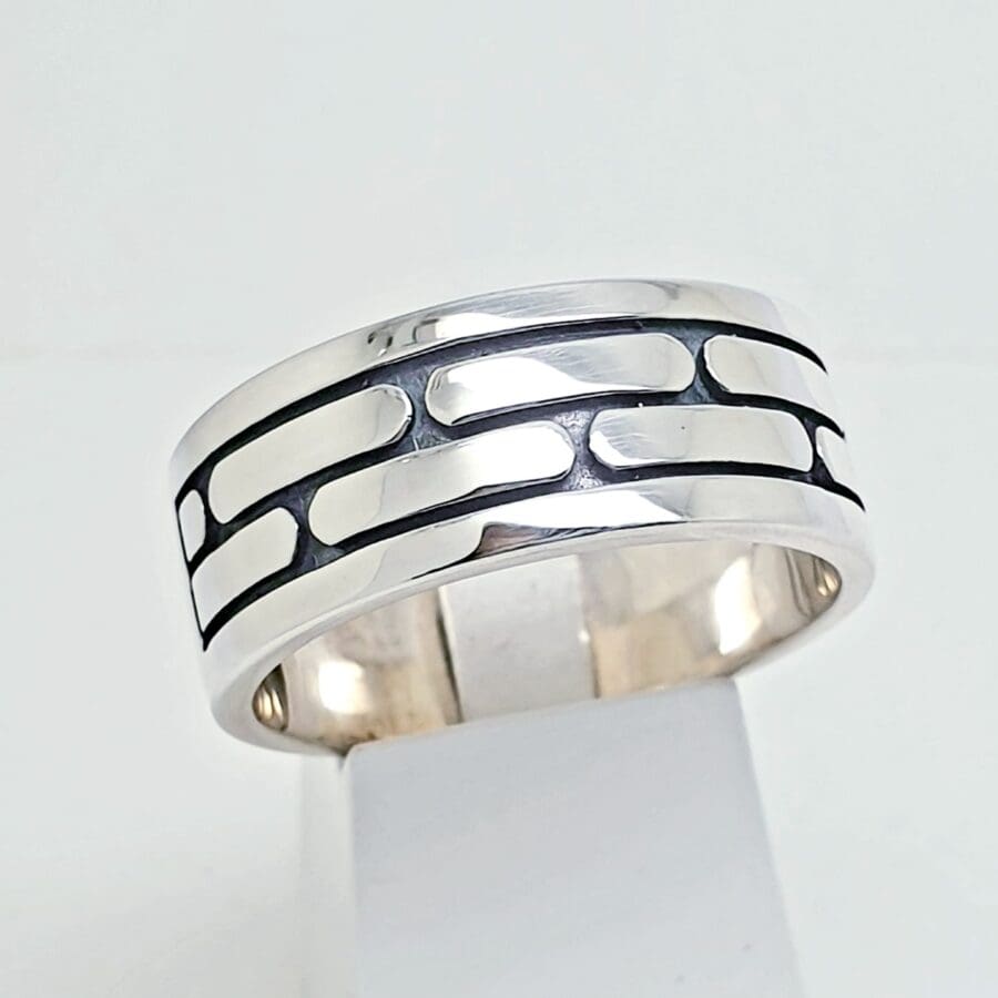 15800059 925 Sterling Silver 8mm 'Brick' Style Ring
