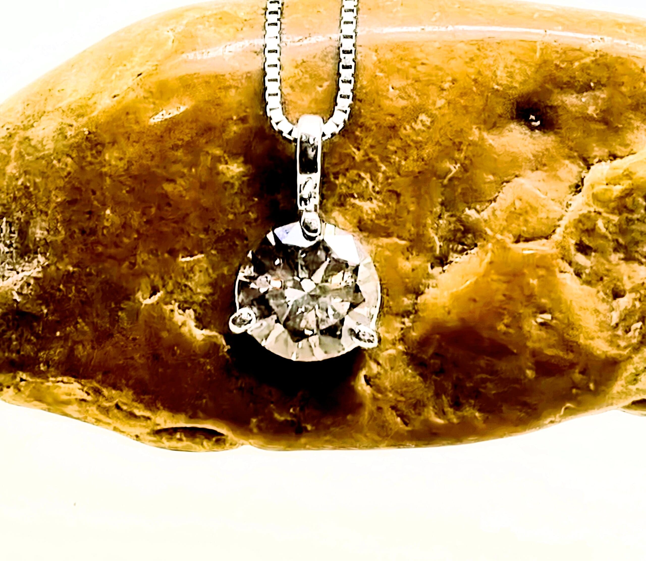 90000061 14ct White Gold Diamond Pendant and Chain - Image 3