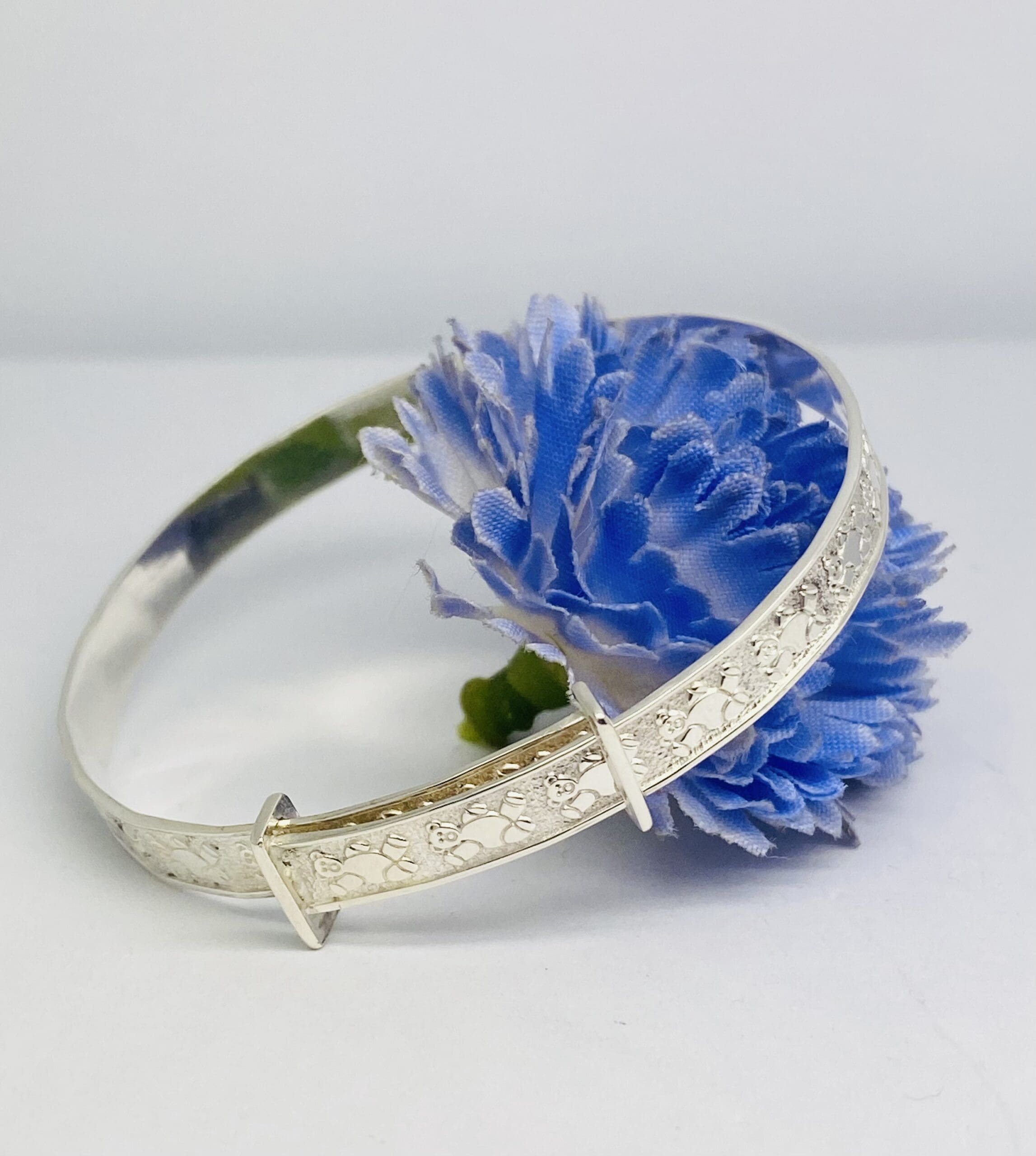 90100159 Childs Silver Teddy Bear Medium Expandable Bangle - Image 4