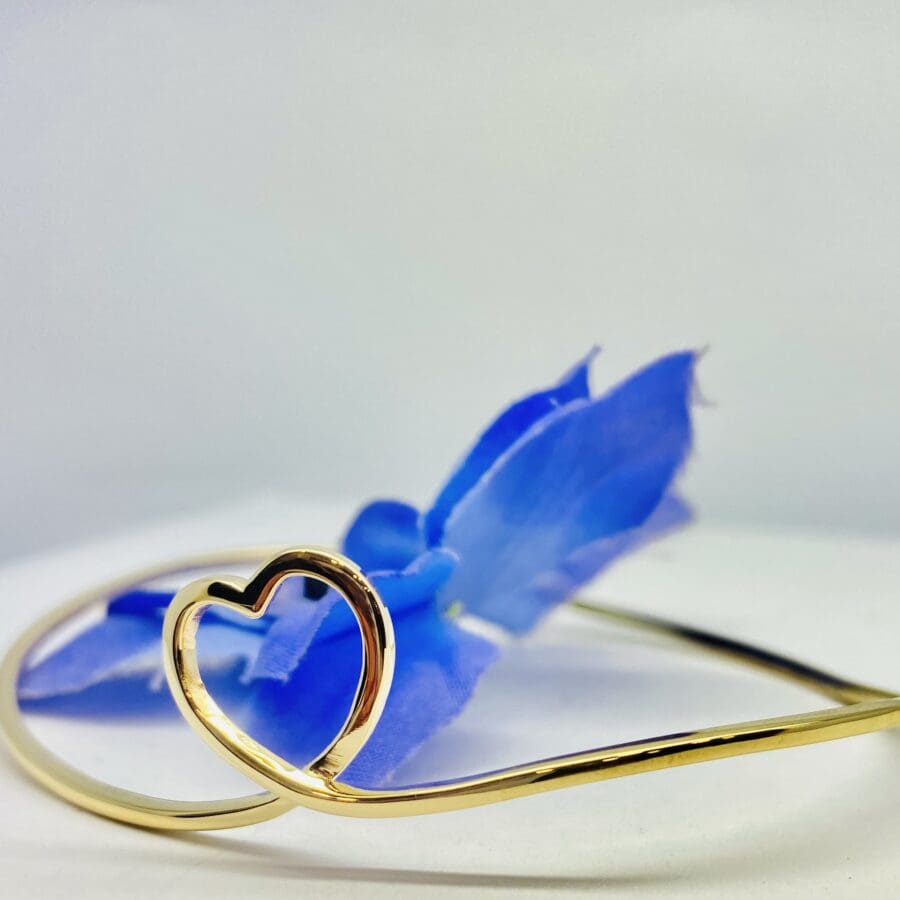 40200042 9ct Yellow Gold " Organic Heart" Handmade Bangle