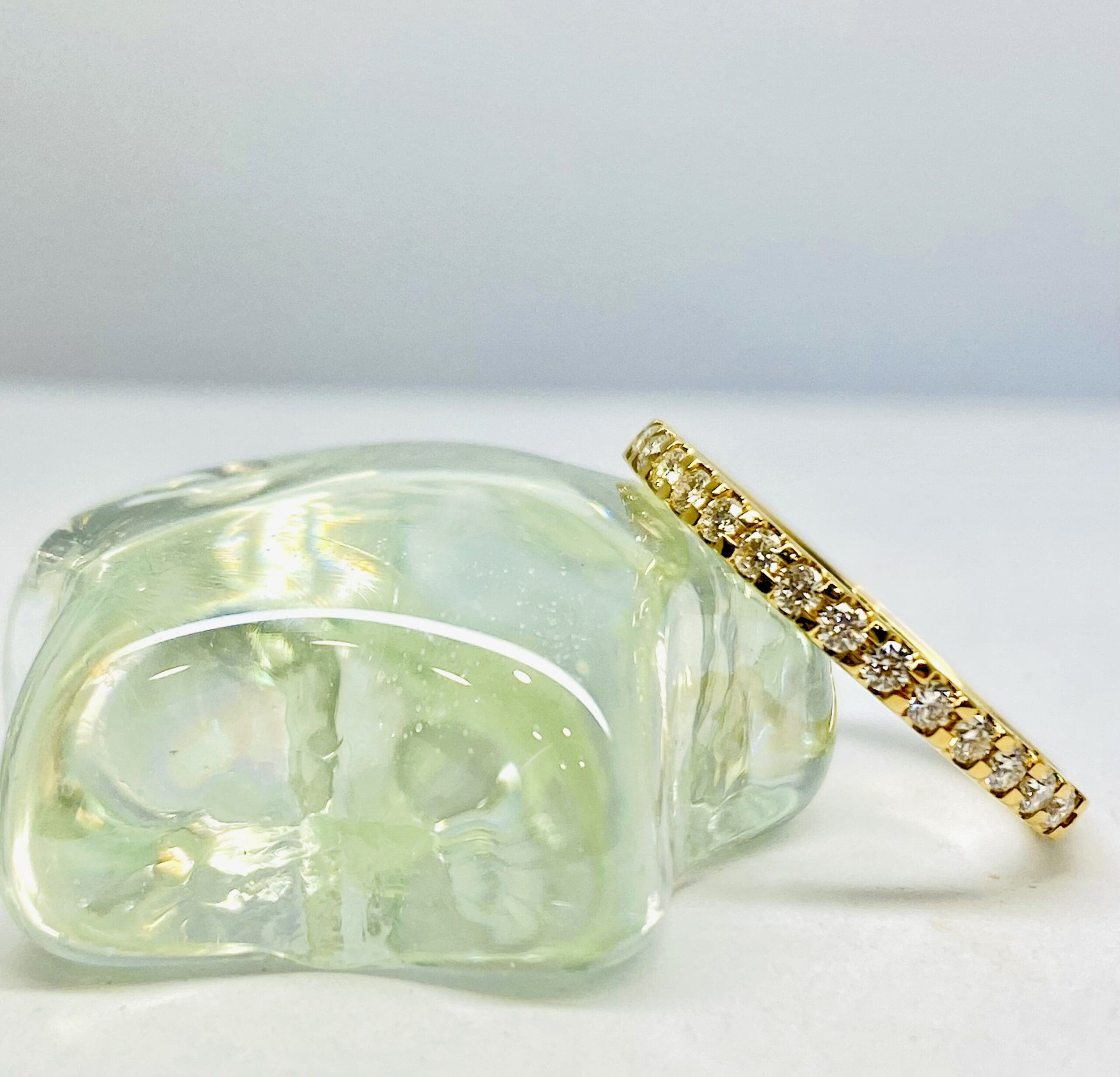 13400052 18ct Yellow Gold And Diamond 0.25ct Eternity Ring - Image 2