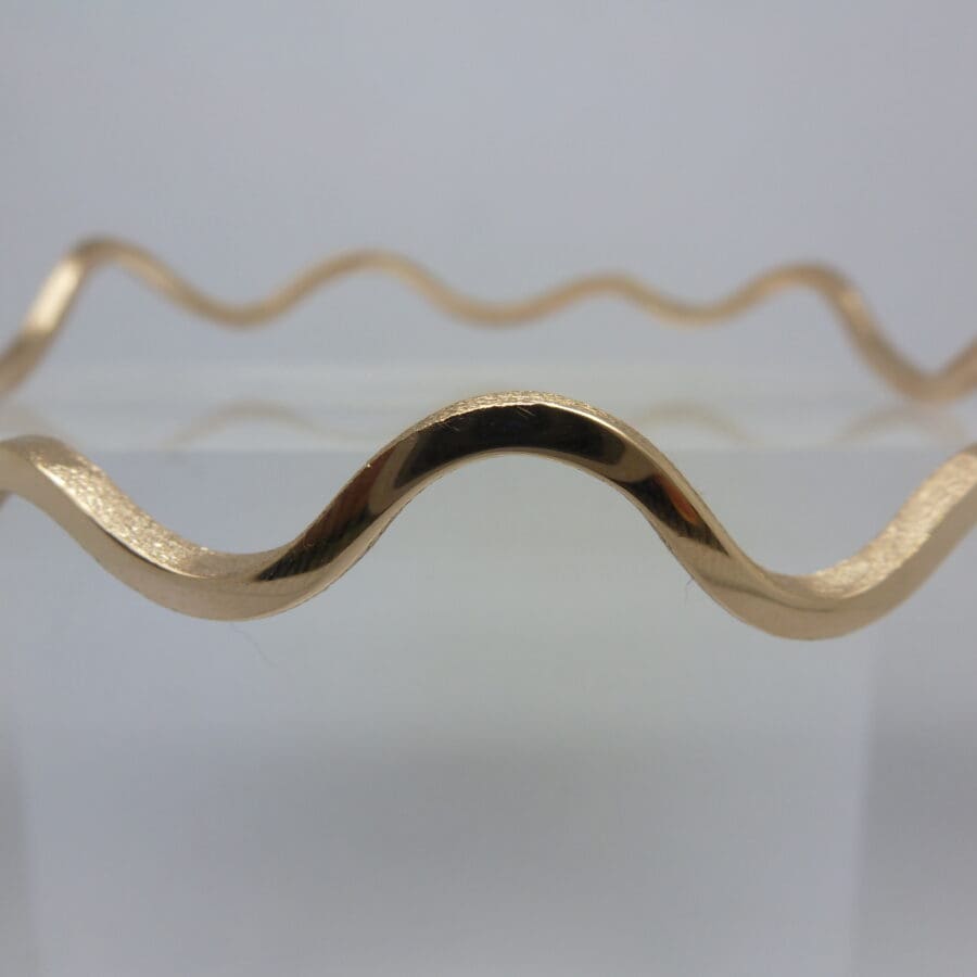 Stock... Women's Gold Bracelets And Bangles