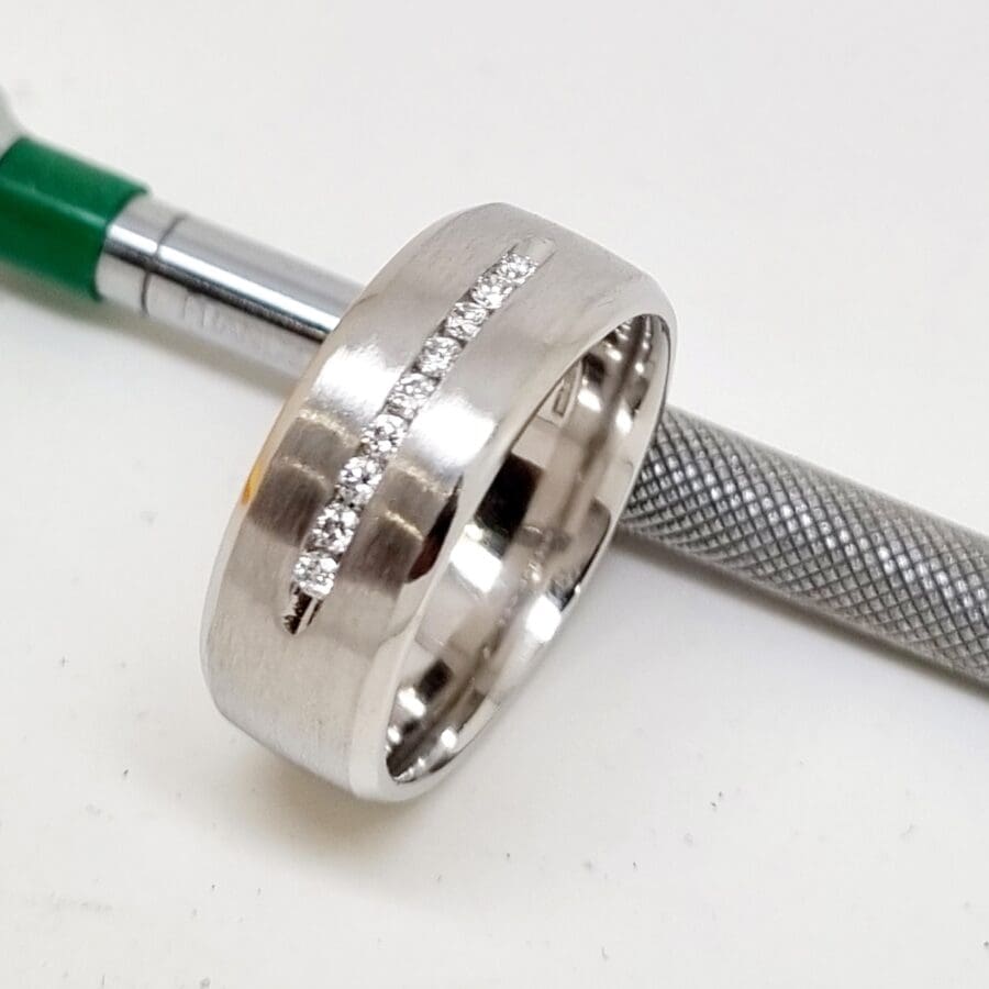 302 Commission Diamond Set Men's Wedding Band
