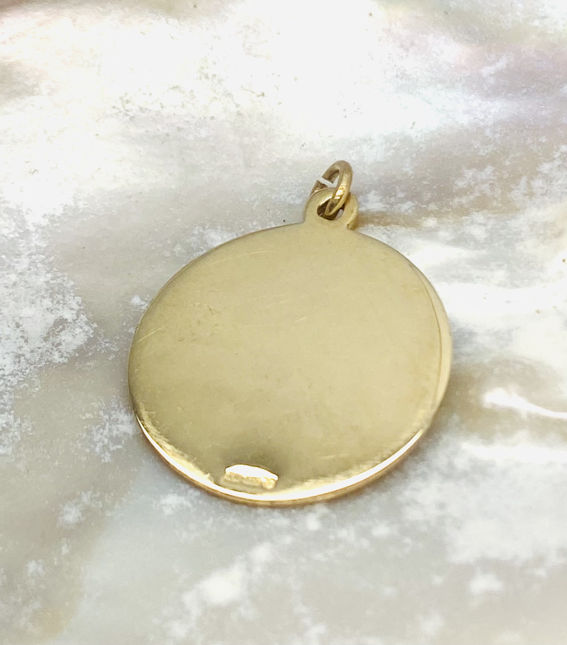 90100079 9ct Yellow Gold Round St Christopher Pendant - Image 2