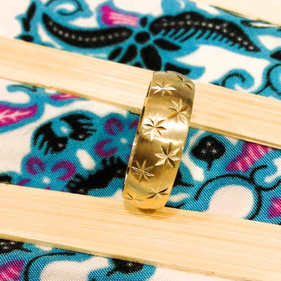 005 Commission Engraving Stars On Gold Wedding Band Commission