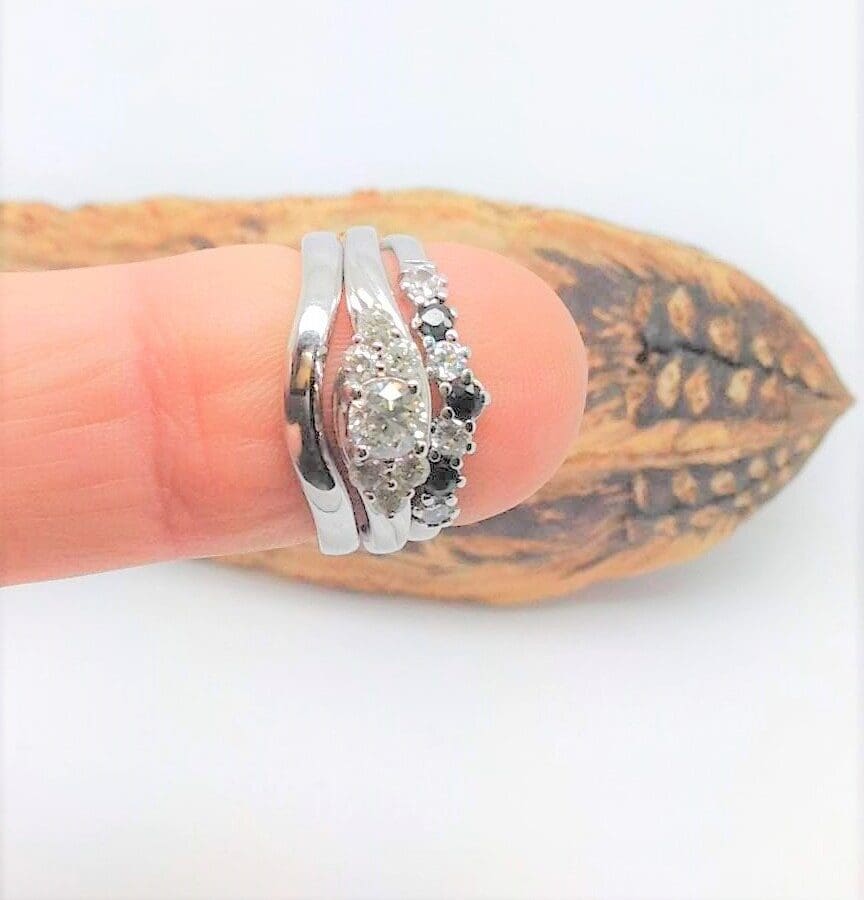 208 Commission Contoured Wedding Band Set