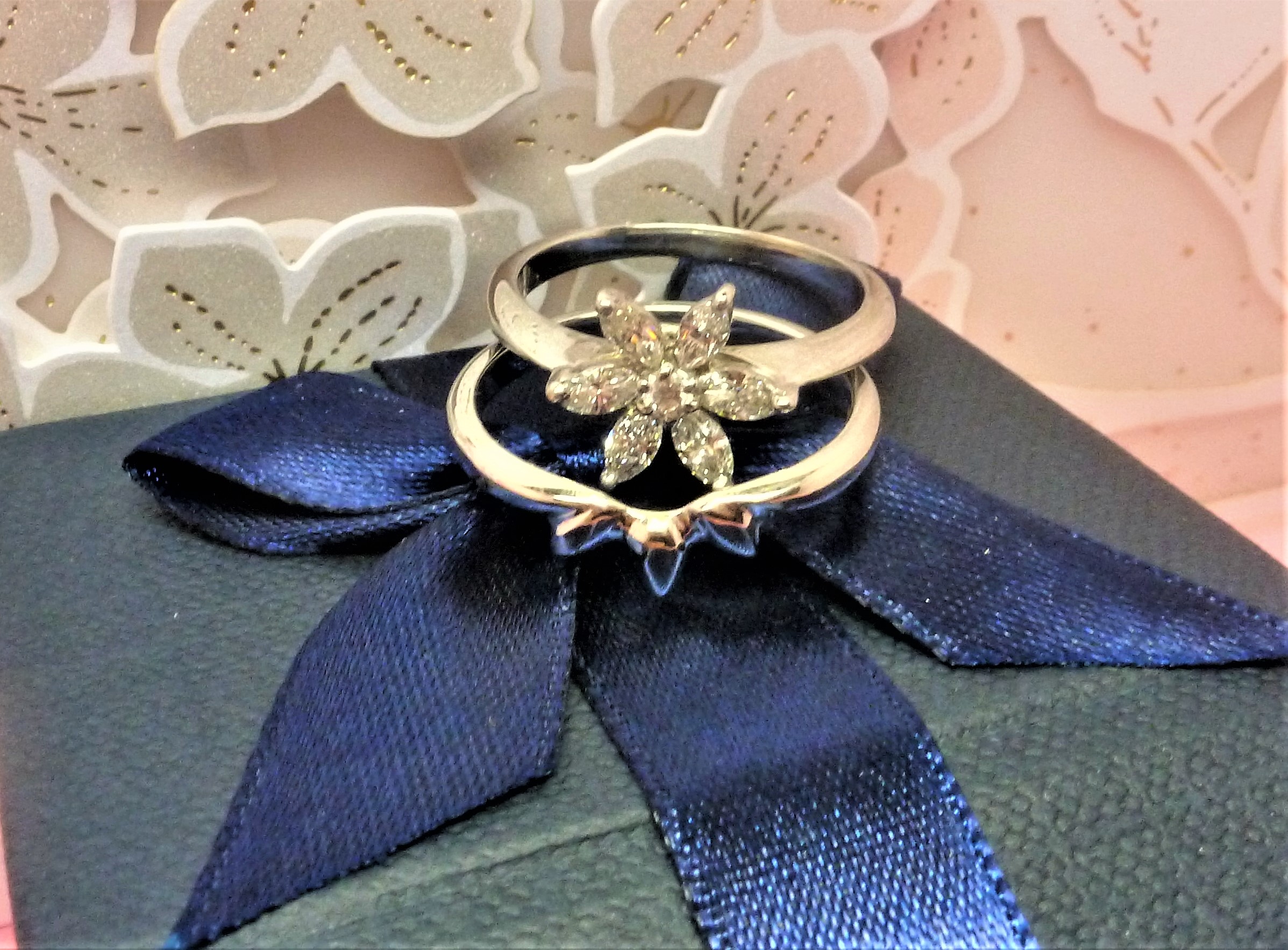 223 Commission Flower Shape Contoured Band - Image 2