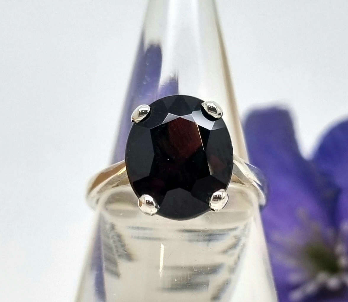 14100030 925 Silver Dress Ring Oval Garnet Solitaire - Image 5