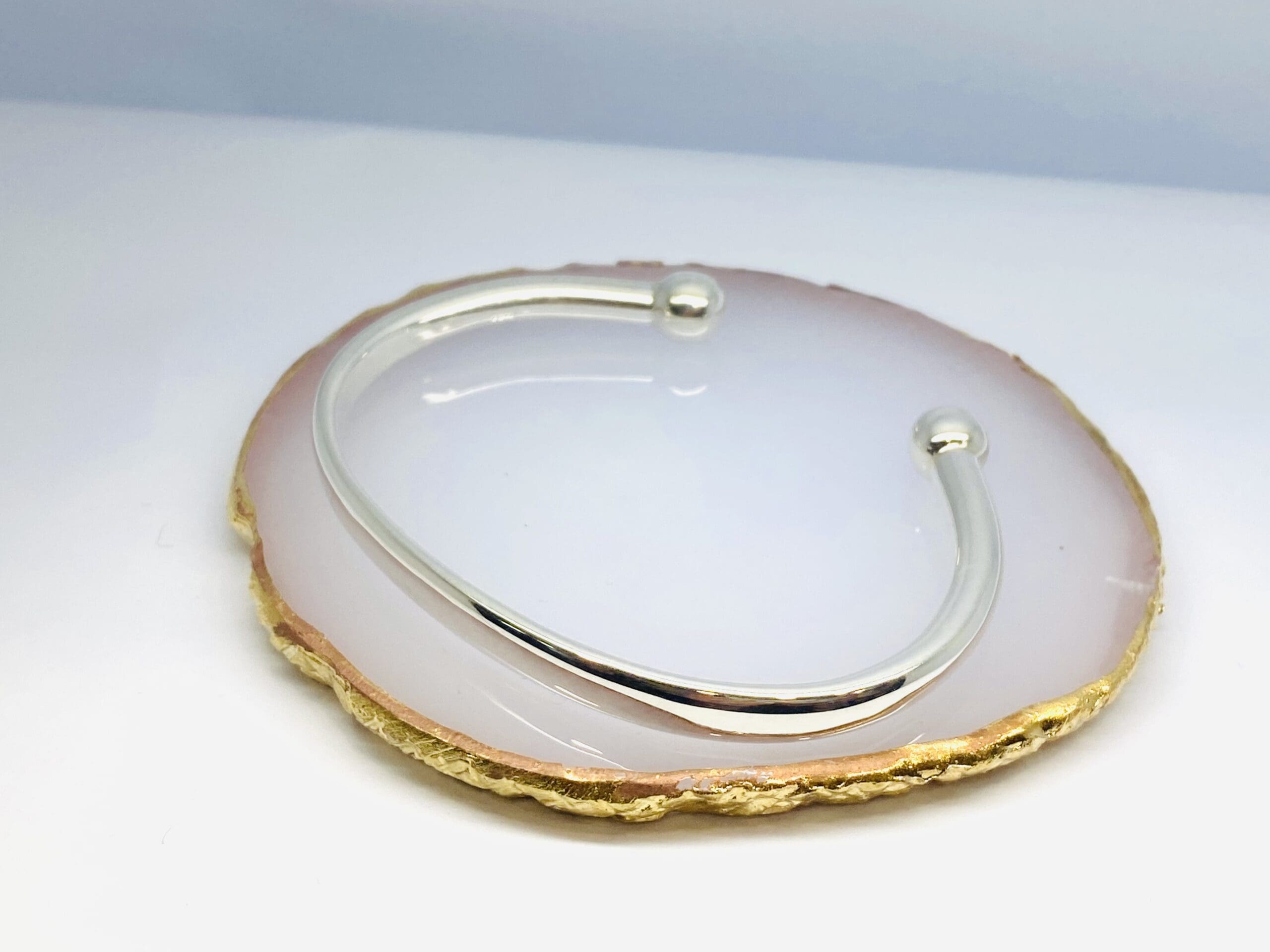 40100167 925 Sterling Silver Ball Torque Bangle Large - Image 3