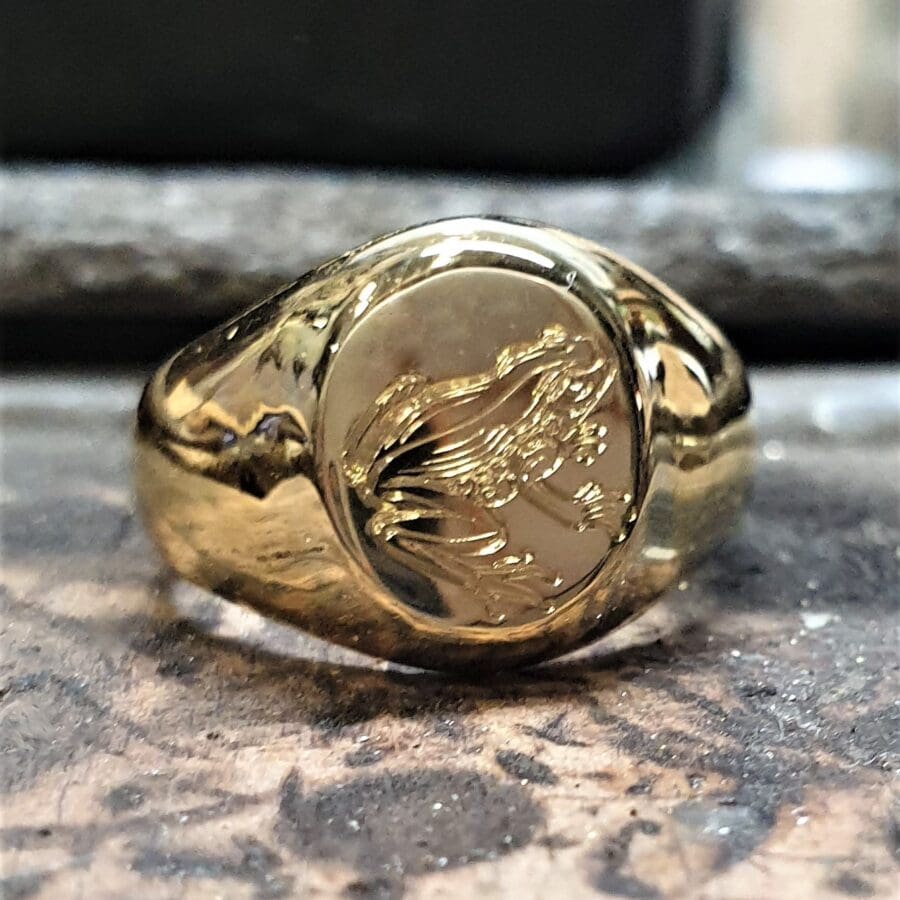 001 Commission Engraving Frog On Gold Signet Ring