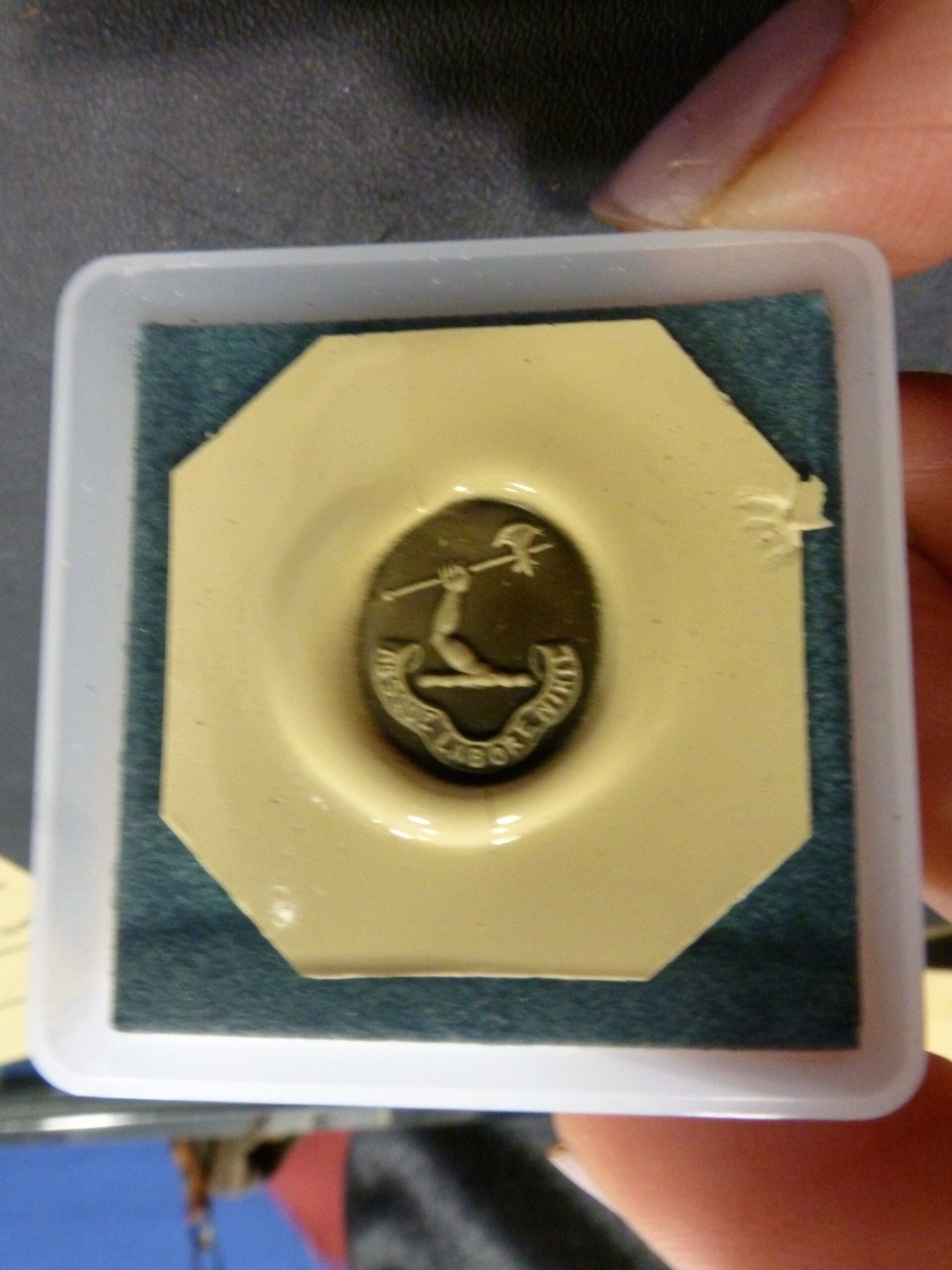 012 Commission Engraving Seal Engraved Arm On Signet Ring - Image 3