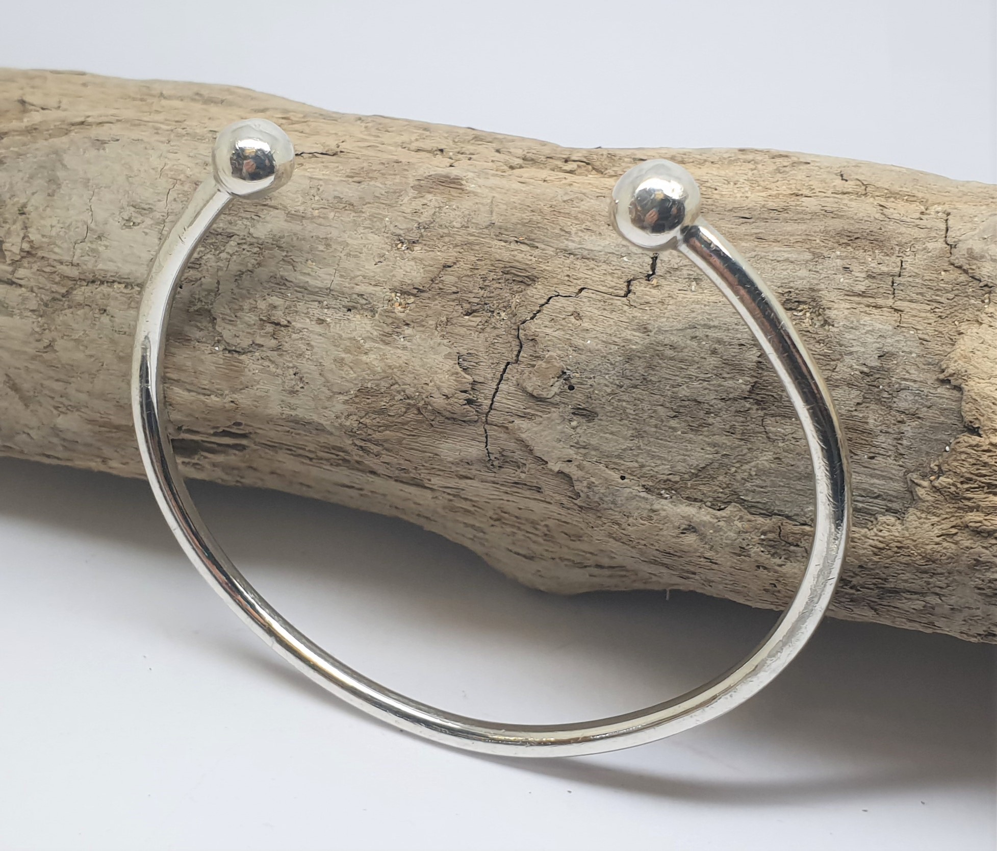 510 Commission Silver Torque Mis-Shaped Tarnished Bangle - Image 4