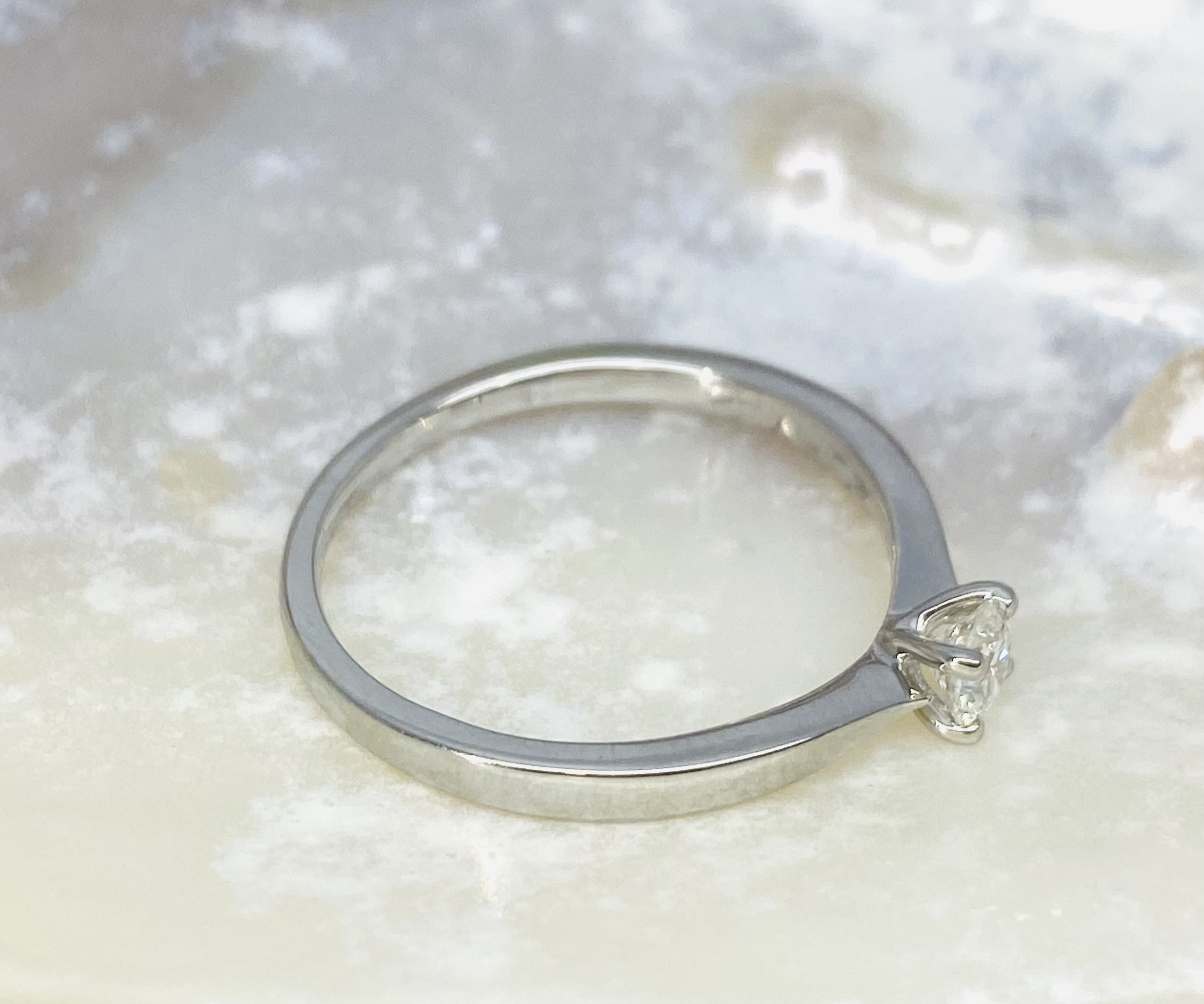 12600101 Platinum And Diamond 0.20cts Round Solitaire Engagement Ring - Image 2