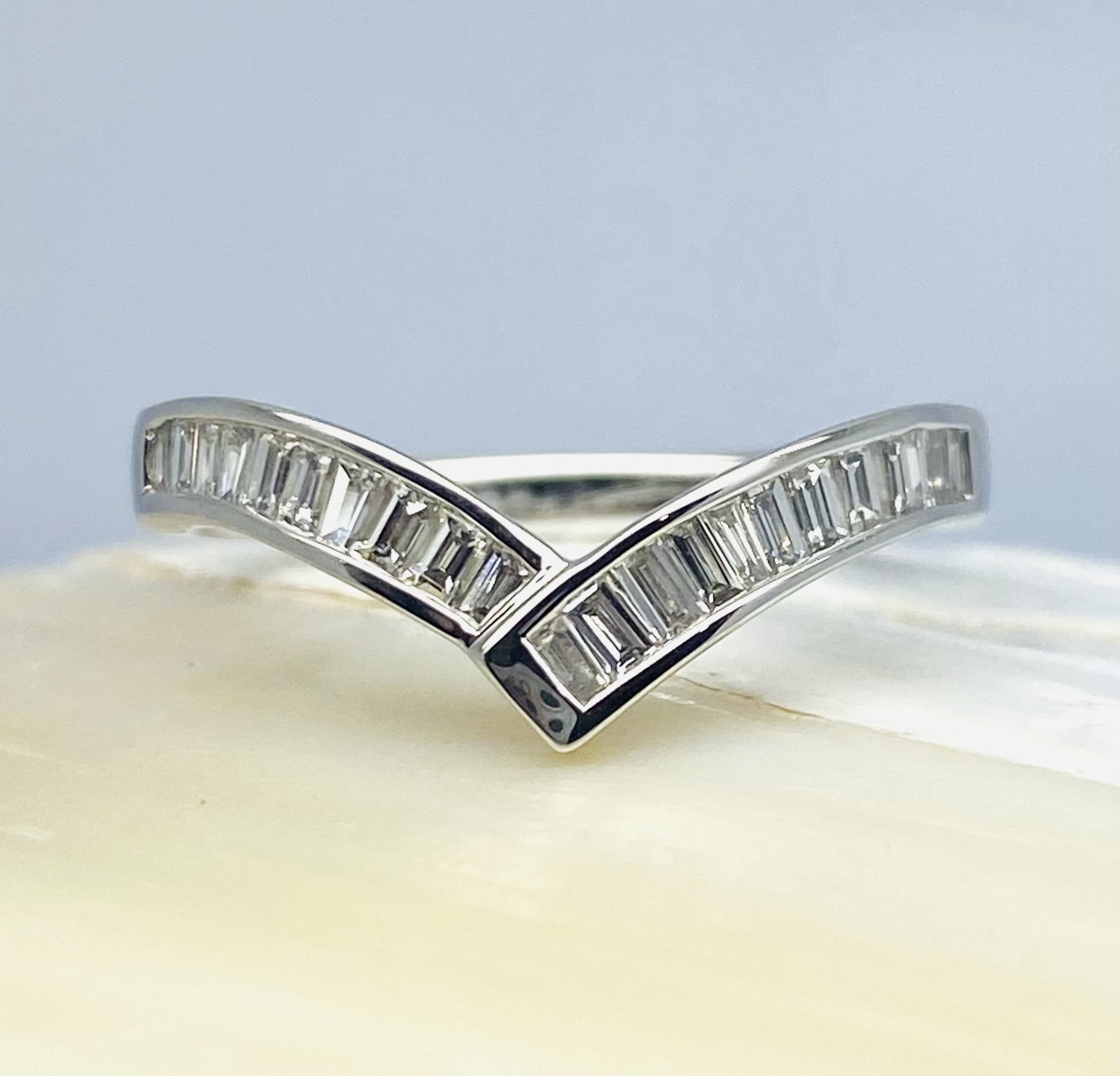 11600032 Platinum And Diamond 0.40ct Wishbone Ring