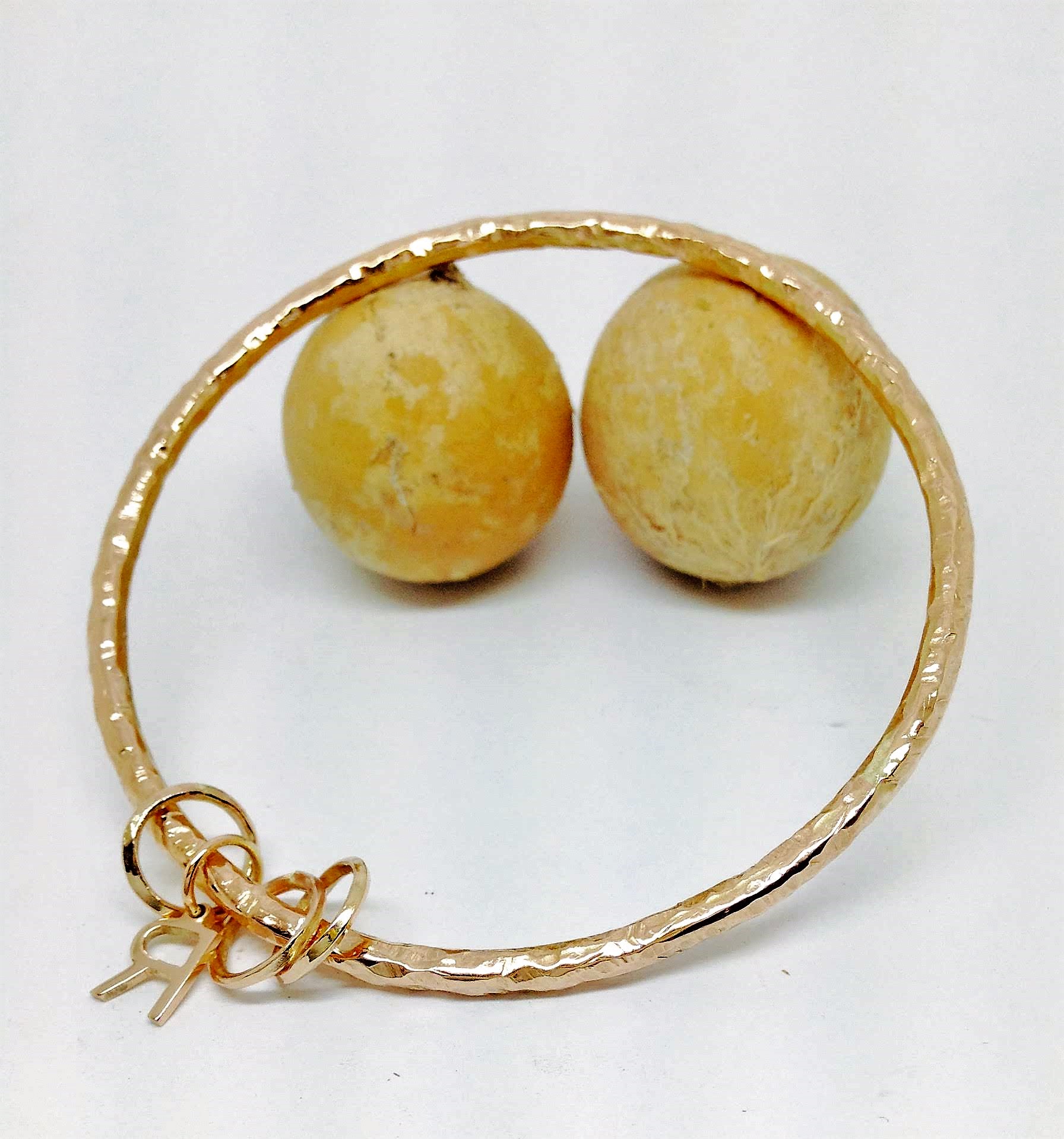 511 Commission 9ct Gold Initials Beaten Bangle From Scrap - Image 2