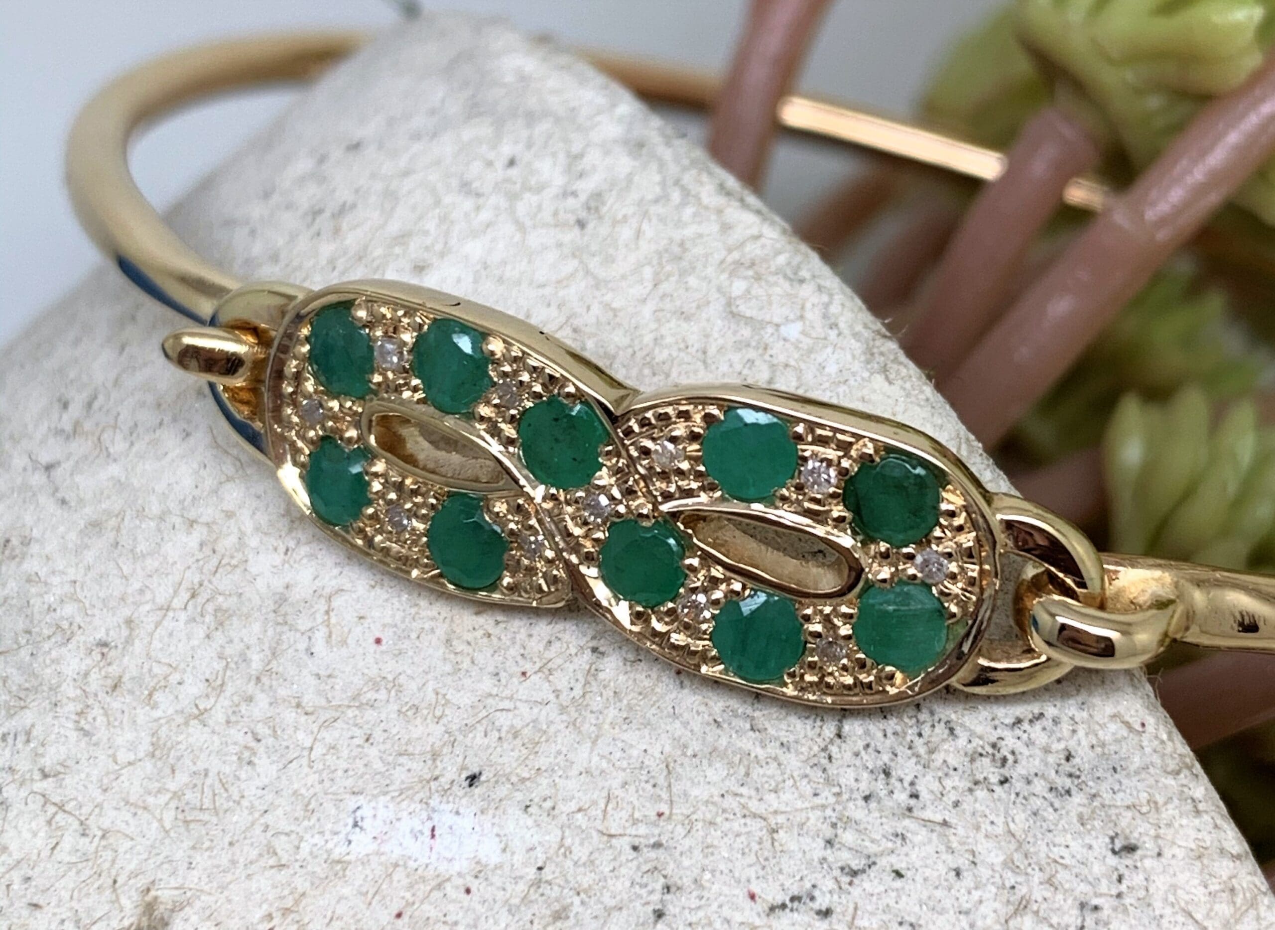 520 Commission Emerald Bracelet Yellow Gold - Image 4