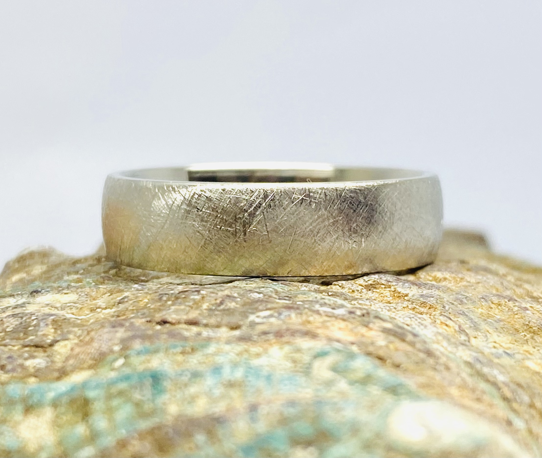 11600034 Platinum Scratched Finish 6mm Cushion Court Wedding Band - Image 3