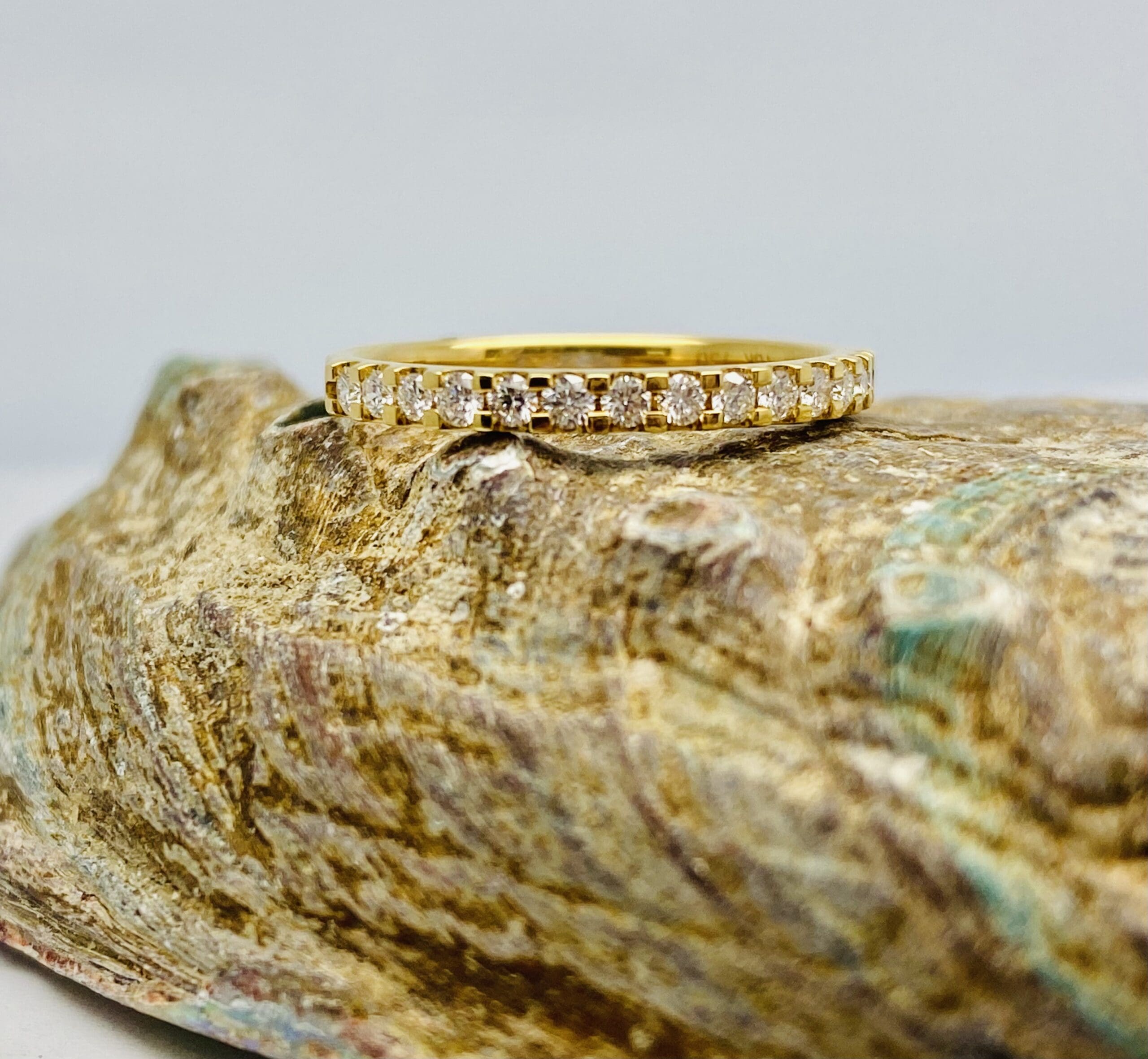 13400056 Eternity Ring 18ct Yellow Gold Micro Set 0.25cts - Image 3