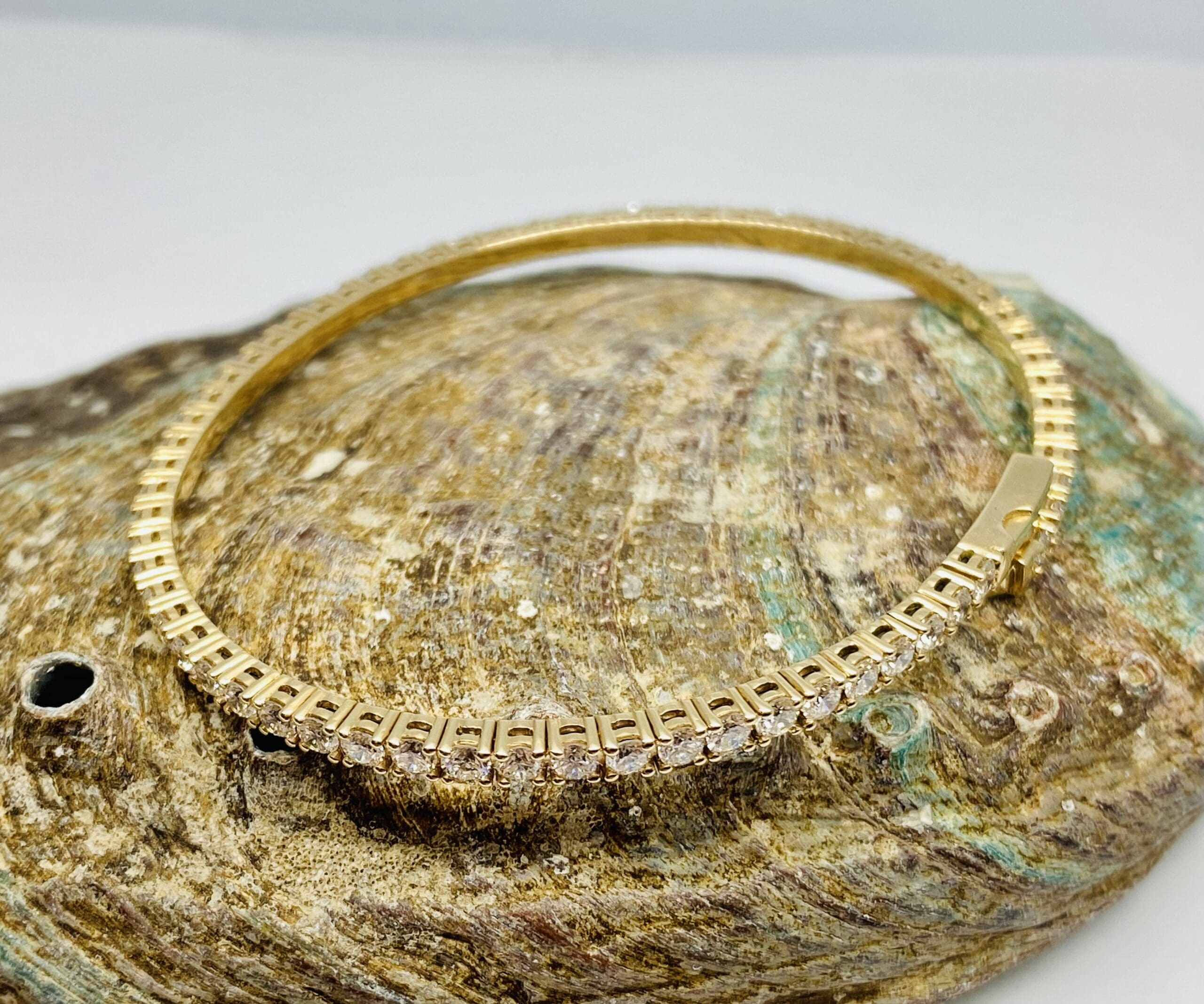 40300000 9ct Yellow Gold 3ct Diamond Flex Bangle Lab Grown - Image 4