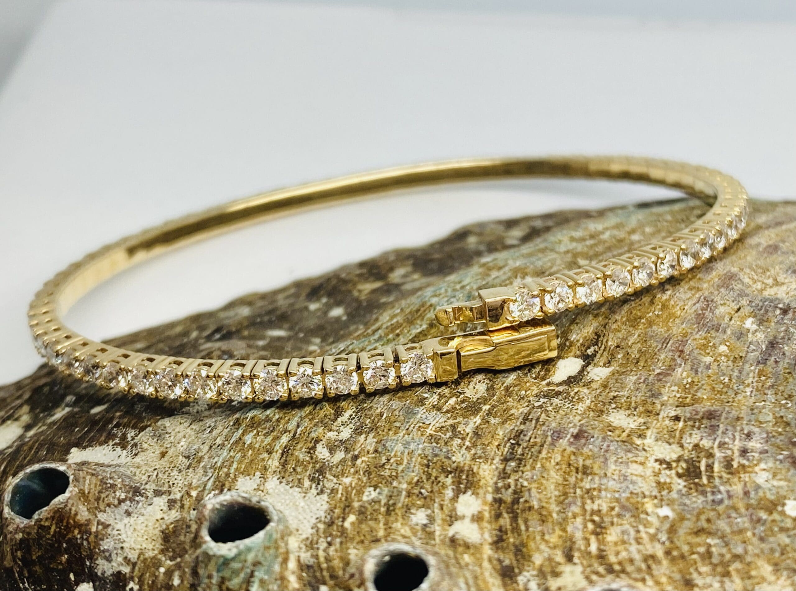 40300000 9ct Yellow Gold 3ct Diamond Flex Bangle Lab Grown - Image 2