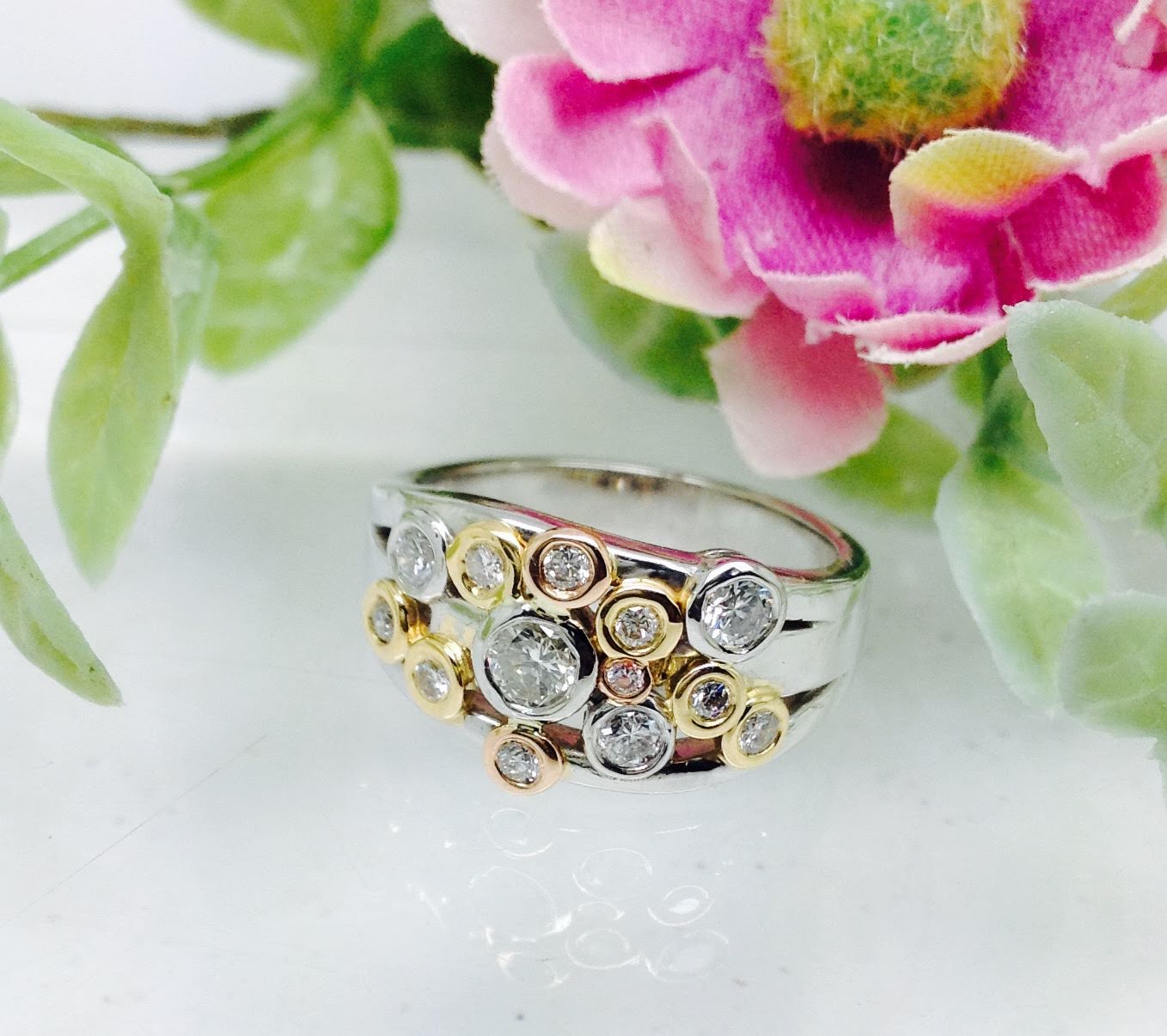 655 Mixed Gold Rings Remodelled Into a Stunning "Bubble" Style Dress Ring - Image 4