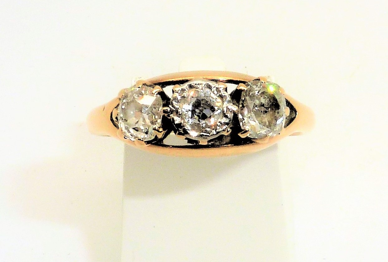 651 Diamond 3 Stone Ring Remodelled Into A Cluster - Image 3