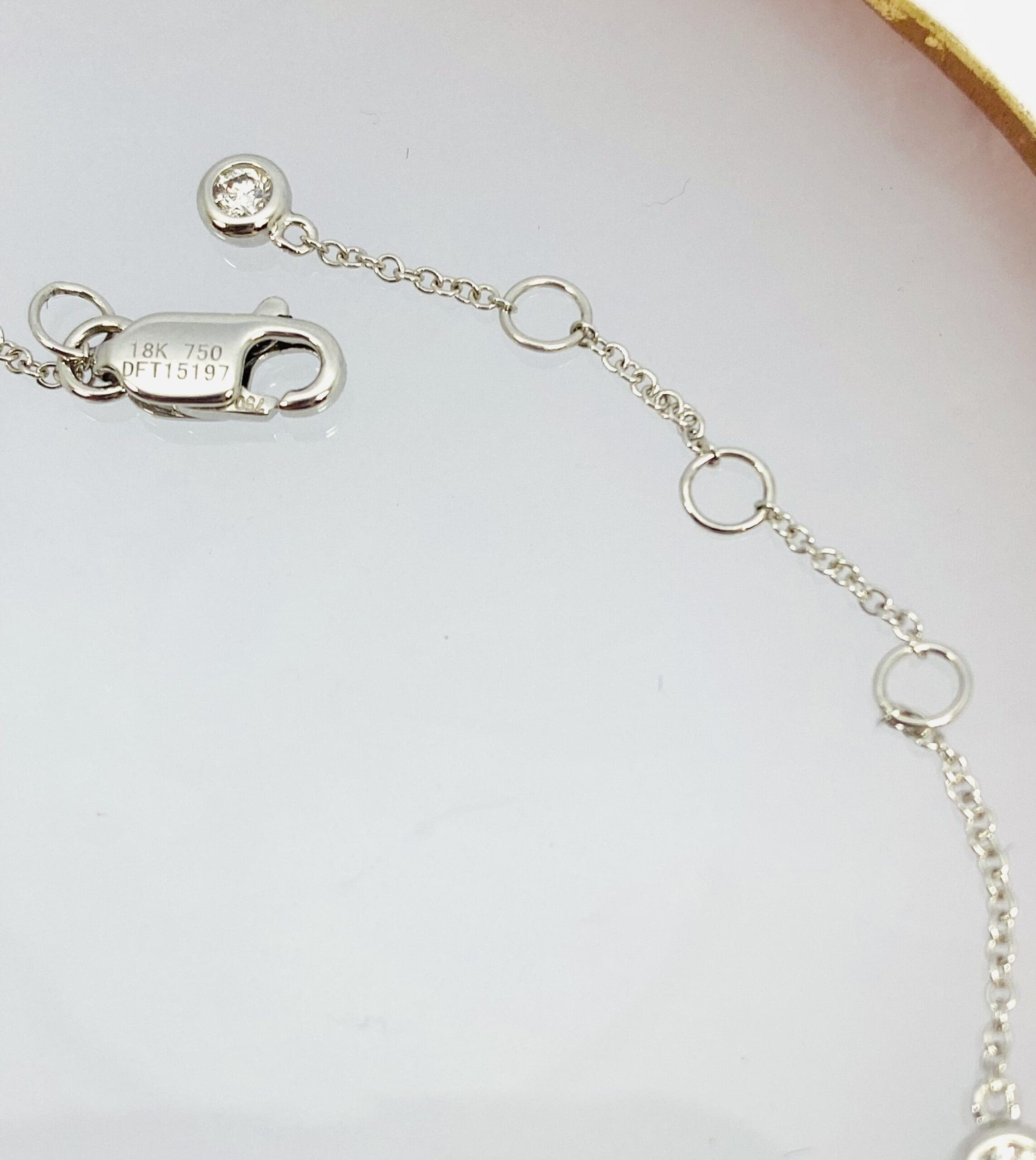 41600001 18ct White Gold Chain 0.23ct Rub Over Diamond Bracelet - Image 2