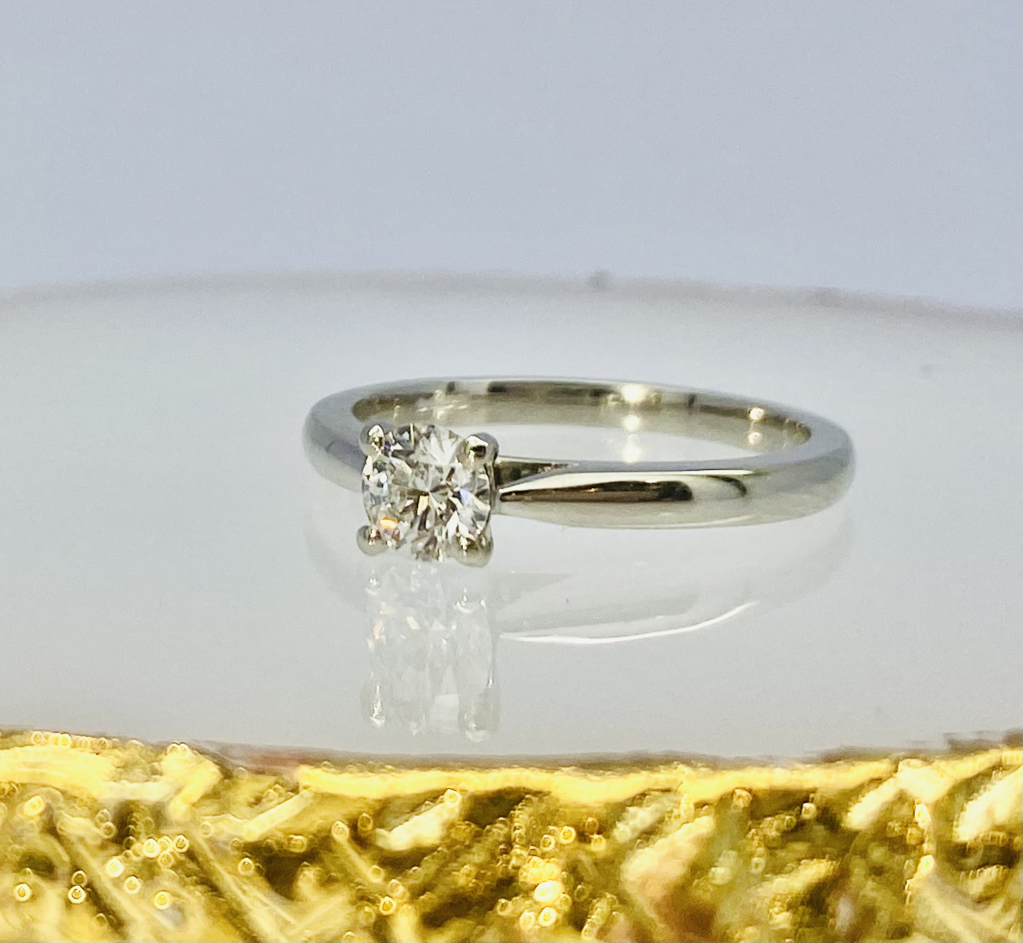 12600107 Platinum And Diamond 0.45ct Round Solitaire Engagement Ring - Image 2