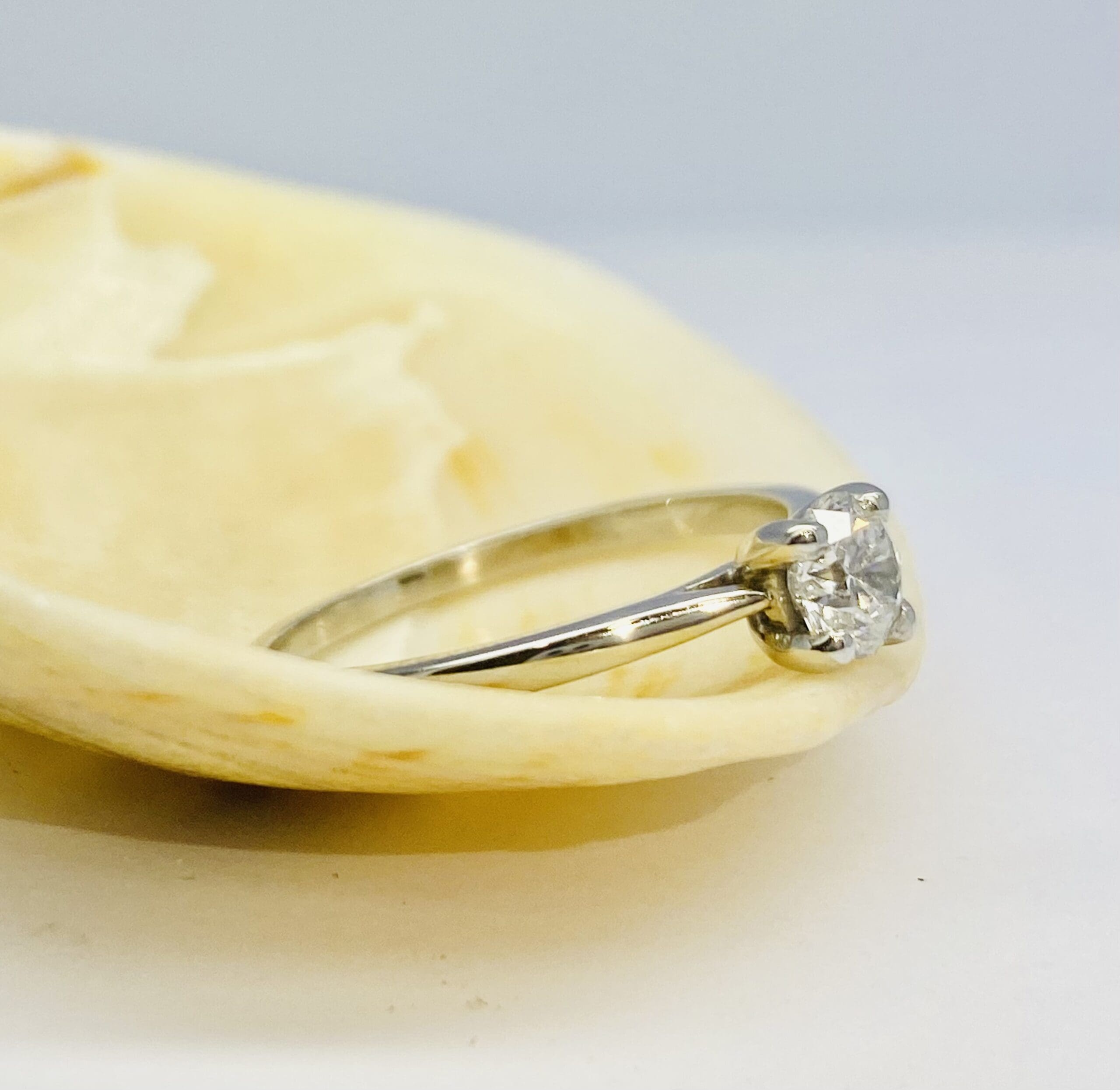 12600106 Platinum And Diamond 0.50ct Round Solitaire Engagement Ring - Image 2