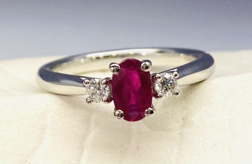 15600059 Platinum Oval Ruby 0.50ct And Diamond Trilogy Ring - Image 4