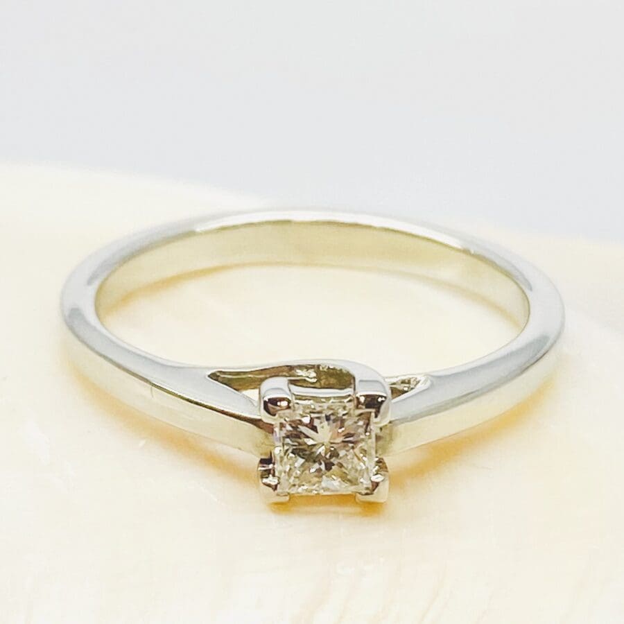 12600108 Platinum And Diamond 0.25ct Solitaire Princess Cut Engagement Ring