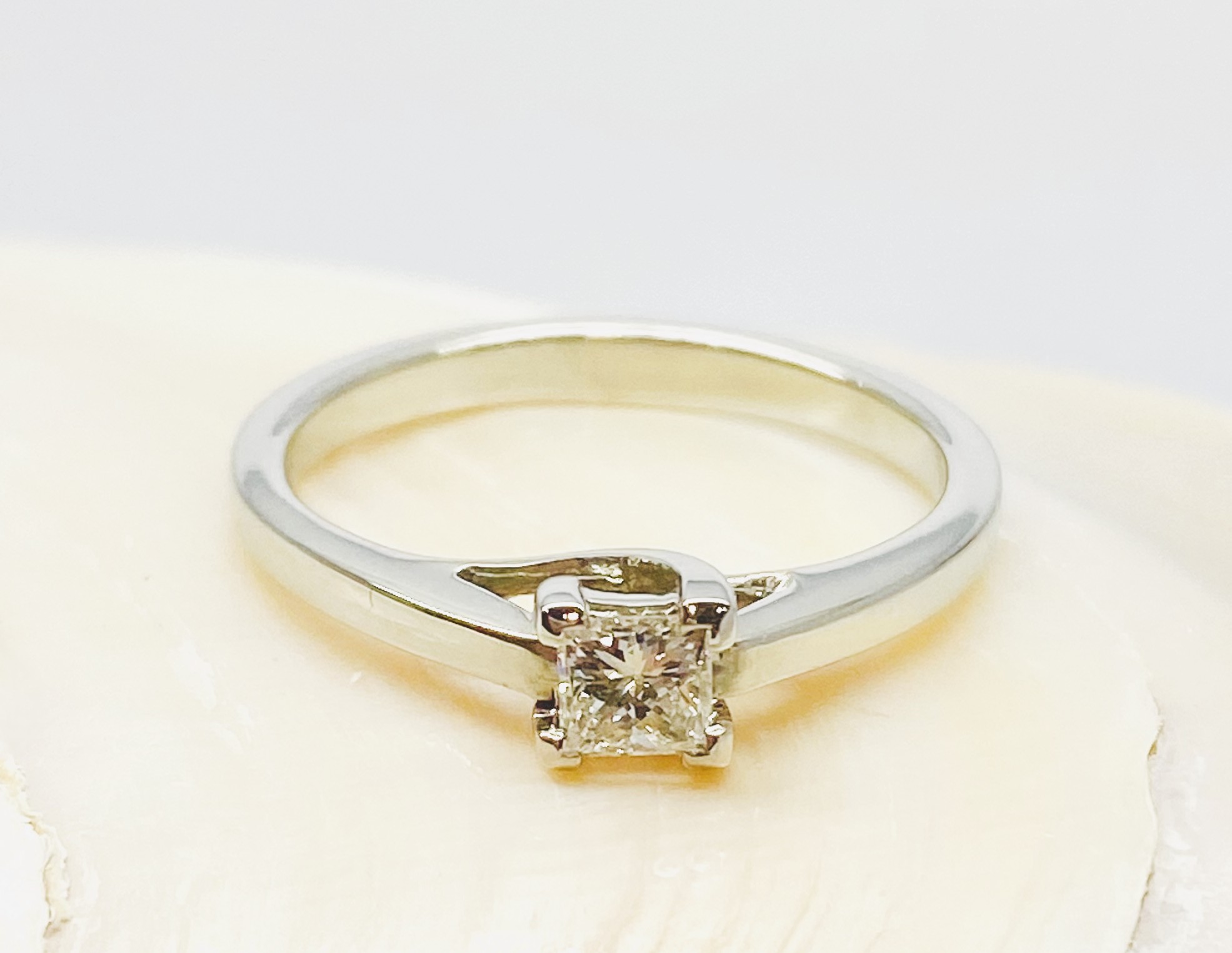 12600108 Platinum And Diamond 0.25ct Solitaire Princess Cut Engagement Ring