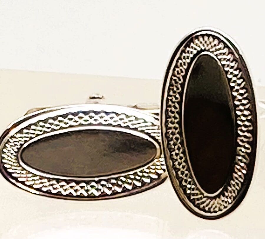 90100075 925 Sterling Silver Oval Engraved Cufflinks Swing Bar Fastening