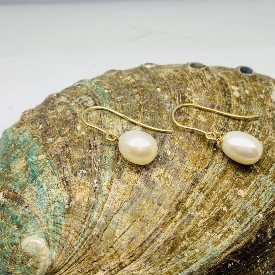 15700080 9ct Yellow Gold Fresh Water Pearl Drop Earrings