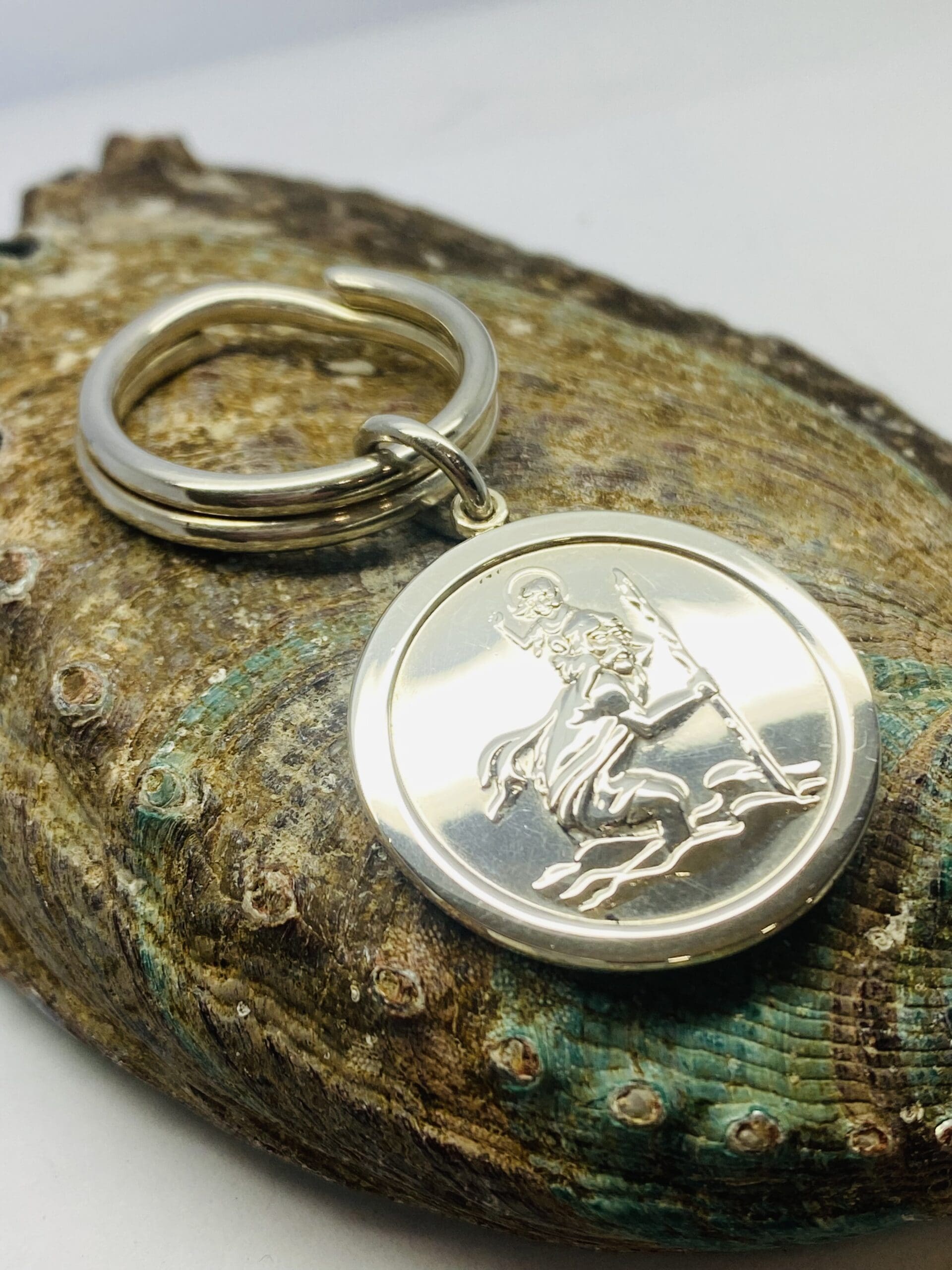 90100025 large St Christopher With Heavy Weight Key Ring - Image 4