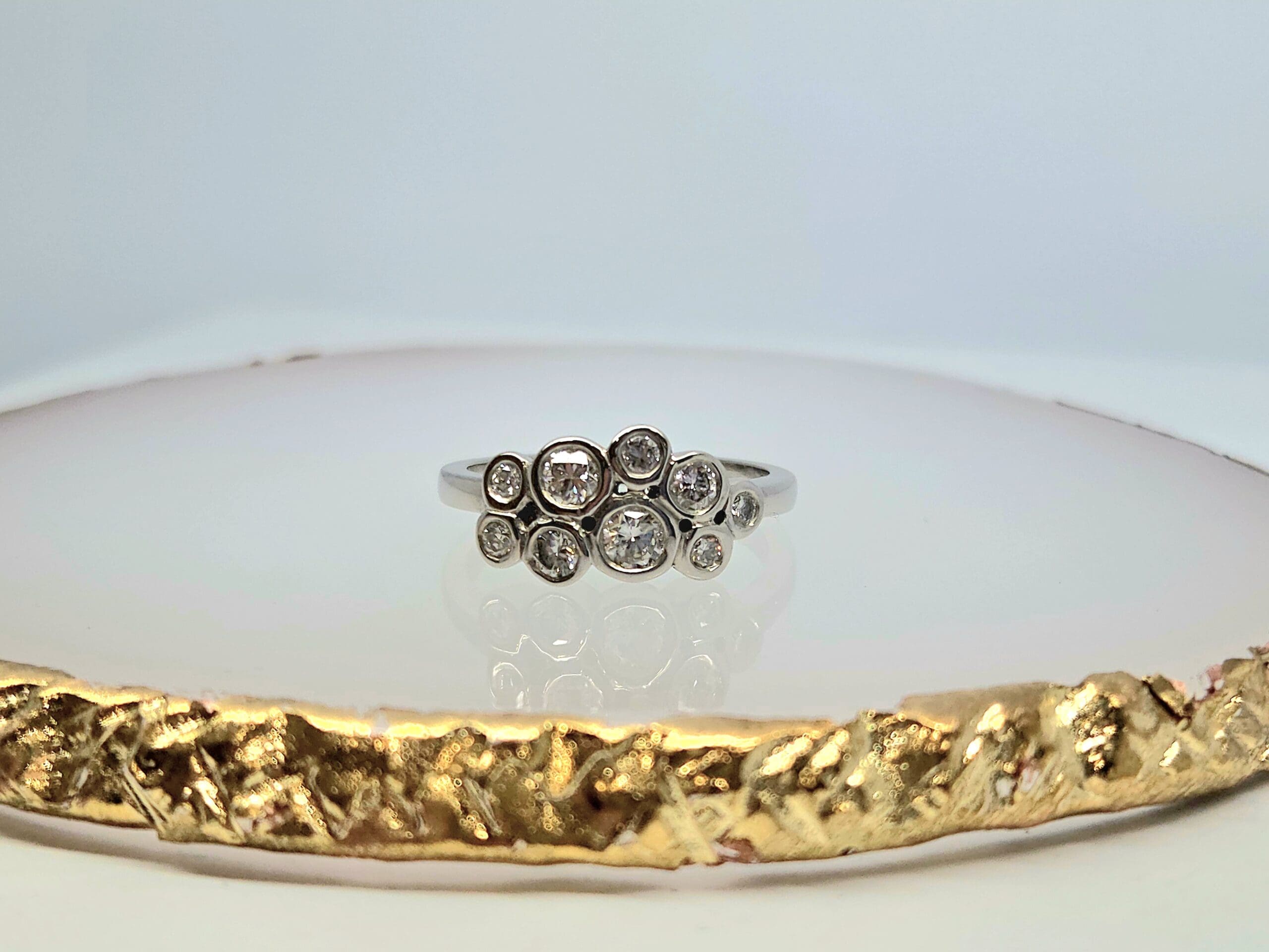 15600060 Platinum Rub Over 9 Diamond 'Bubble' Ring - Image 2