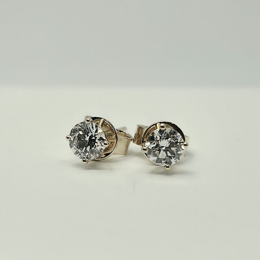 31200182 9ct Yellow Gold Lab Grown Diamond Studs 0.80cts 4 Claw