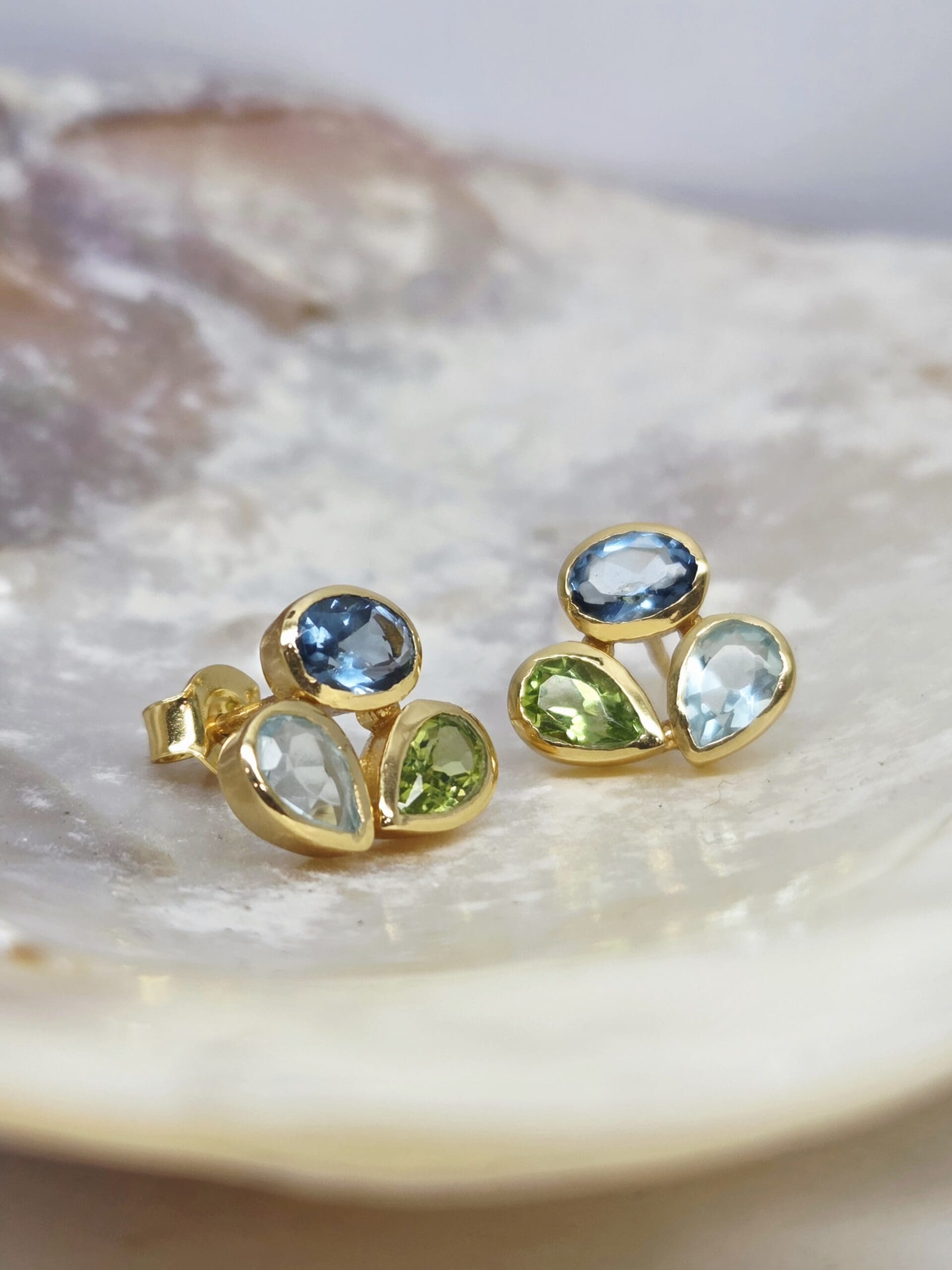 31100328 Silver 24ct Gold Plated Peridot, Topaz and Iolite Stud Earrings - Image 4