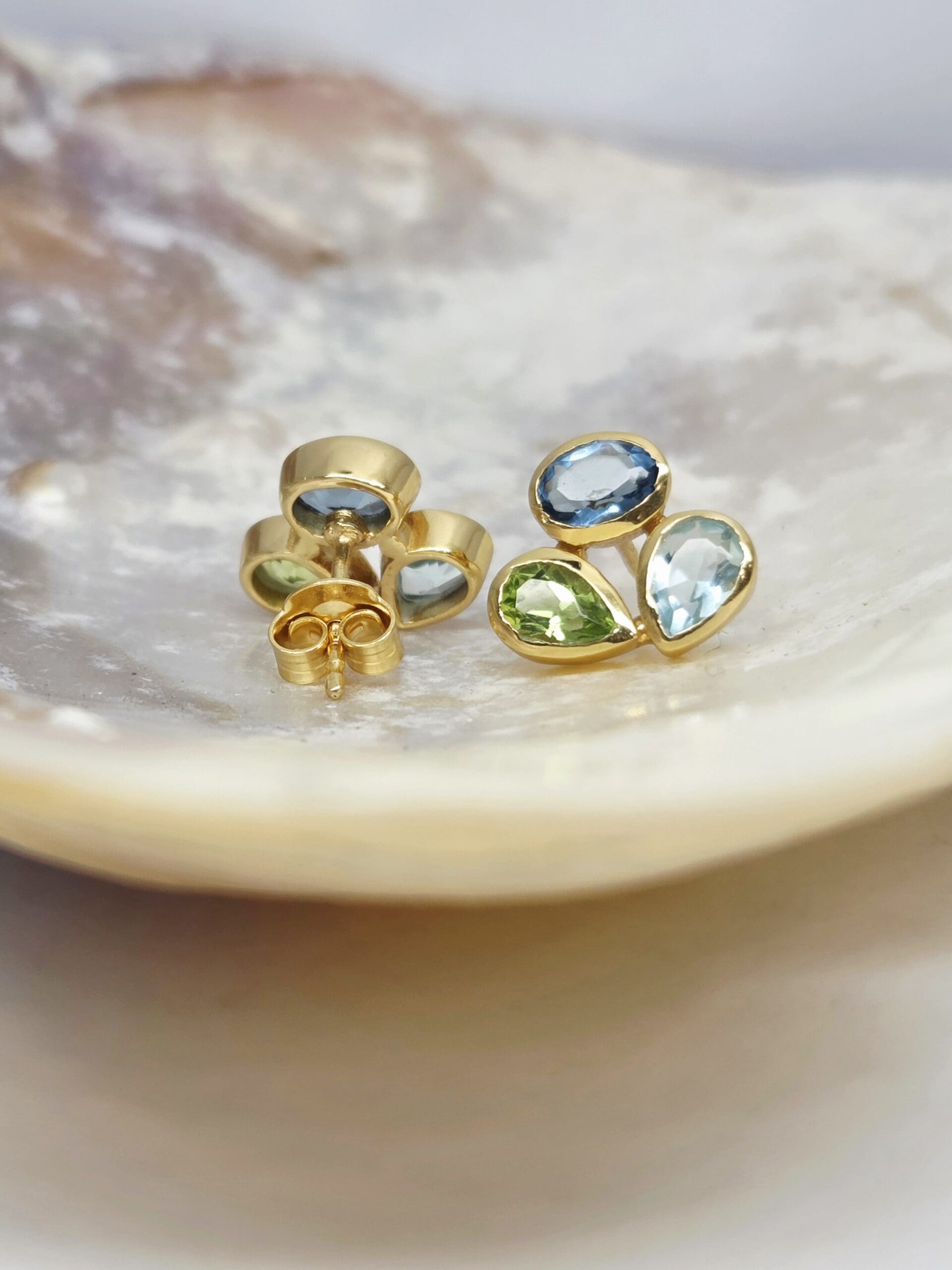 31100328 Silver 24ct Gold Plated Peridot, Topaz and Iolite Stud Earrings - Image 3