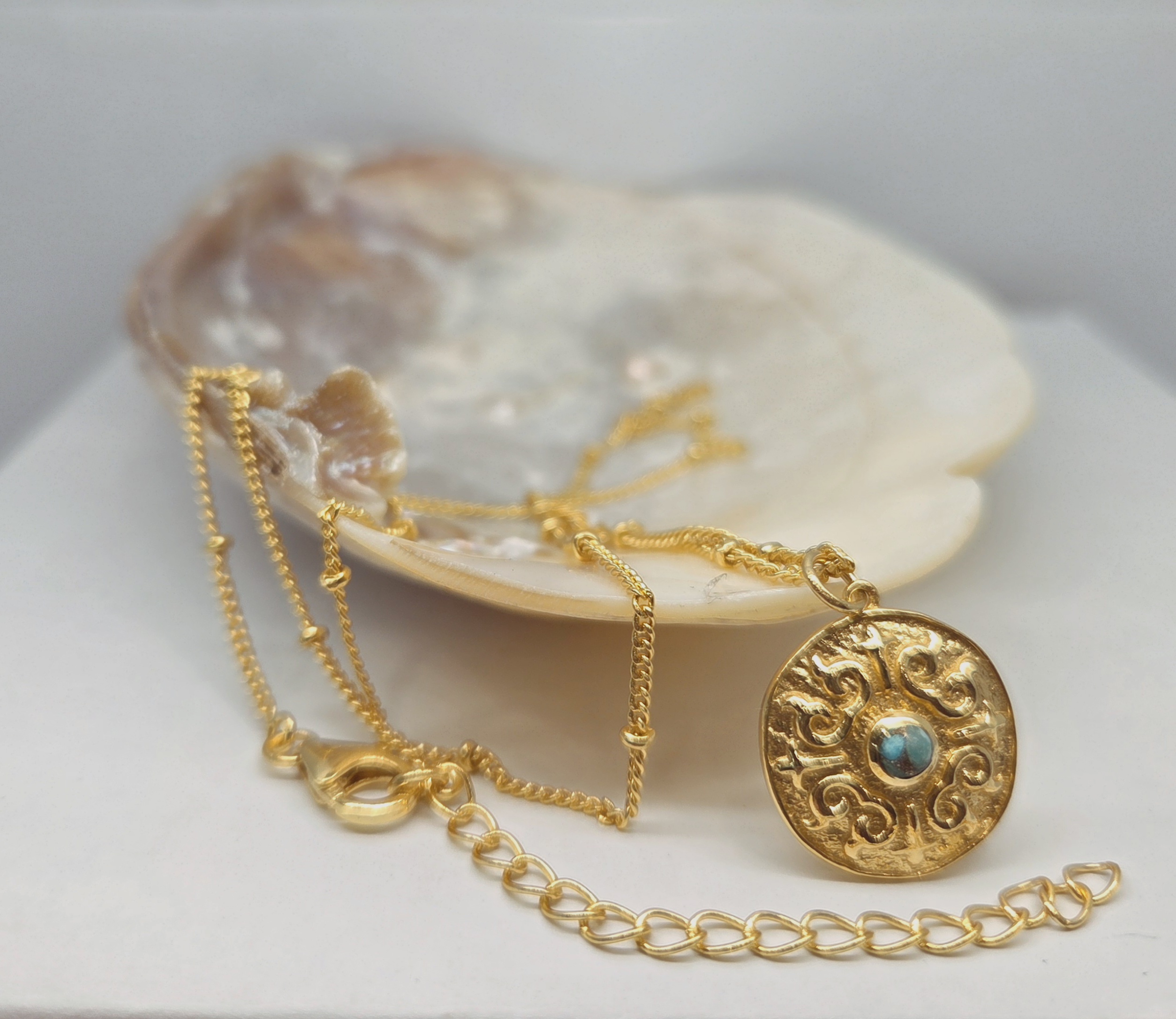 22100276 Silver 24ct Yellow Gold Plated Textured Amulet With Turquoise